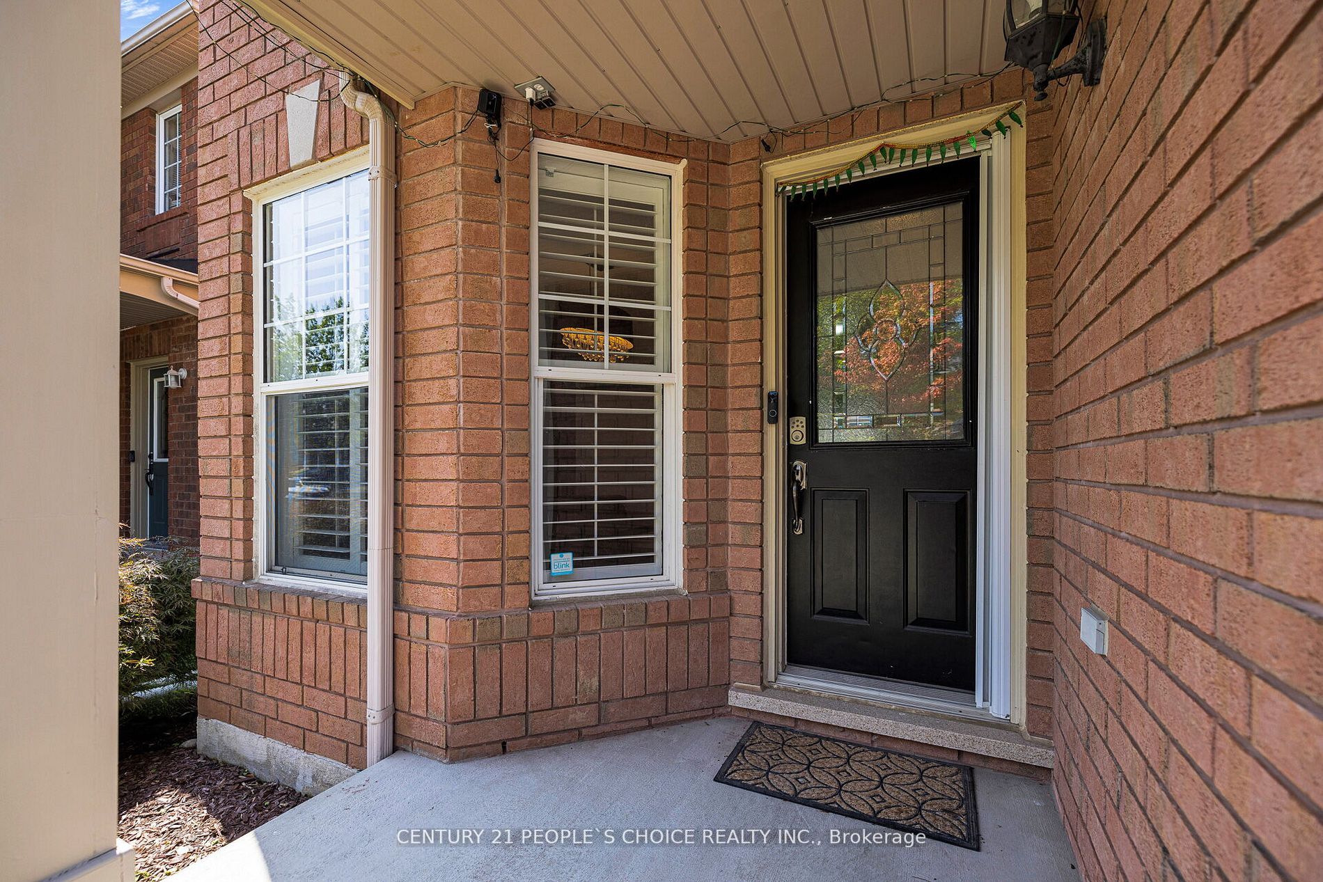 1051 Bowring Cres