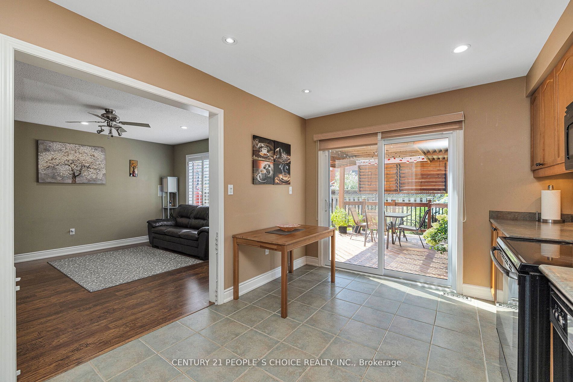 1051 Bowring Cres