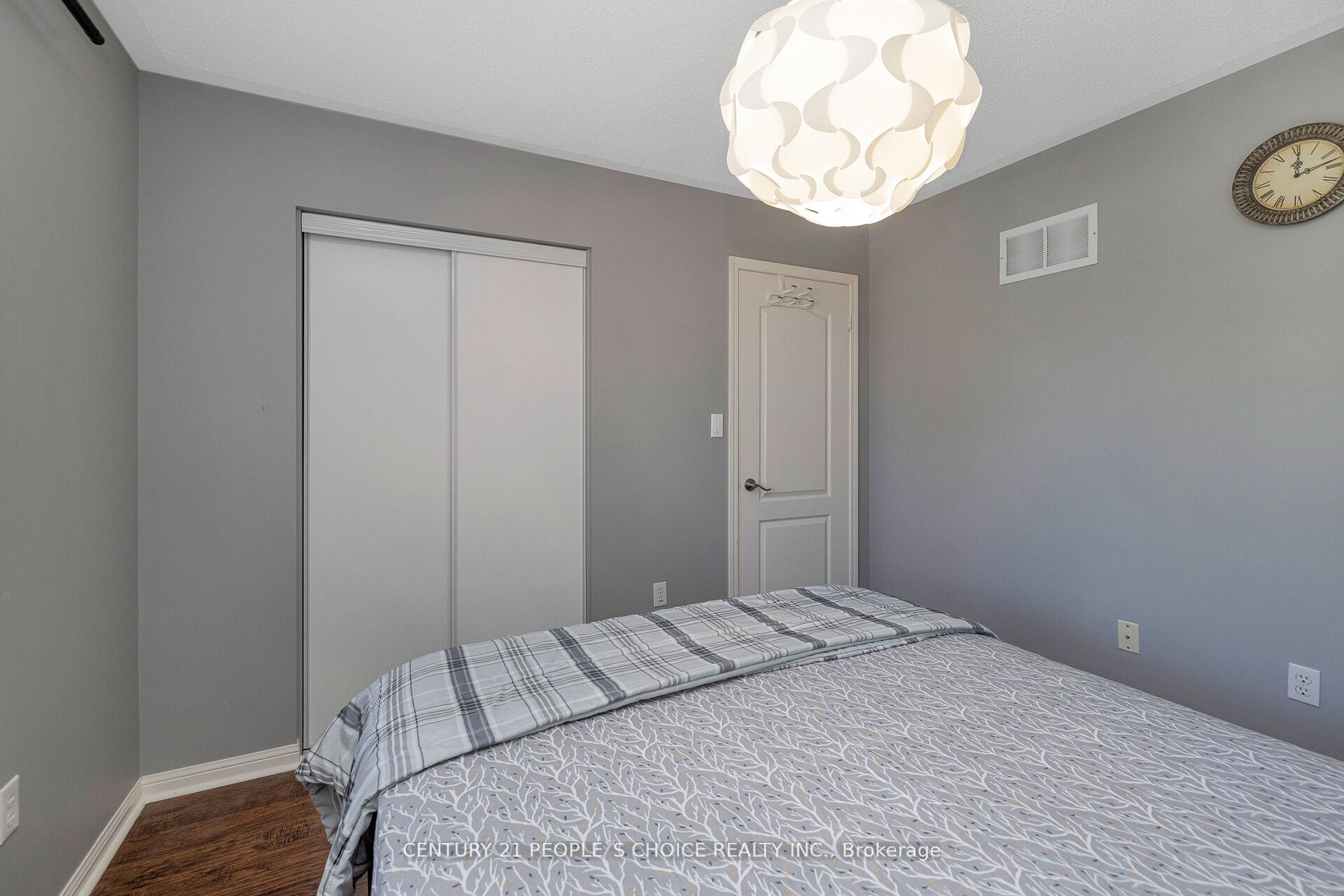 1051 Bowring Cres