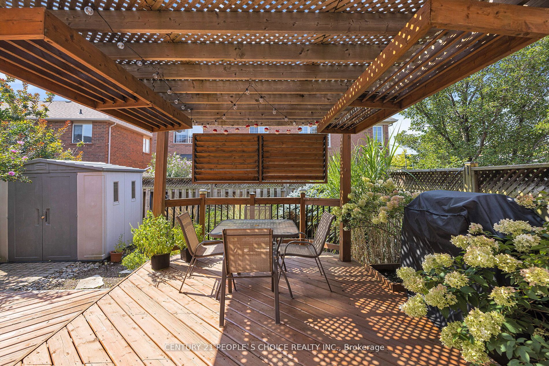 1051 Bowring Cres