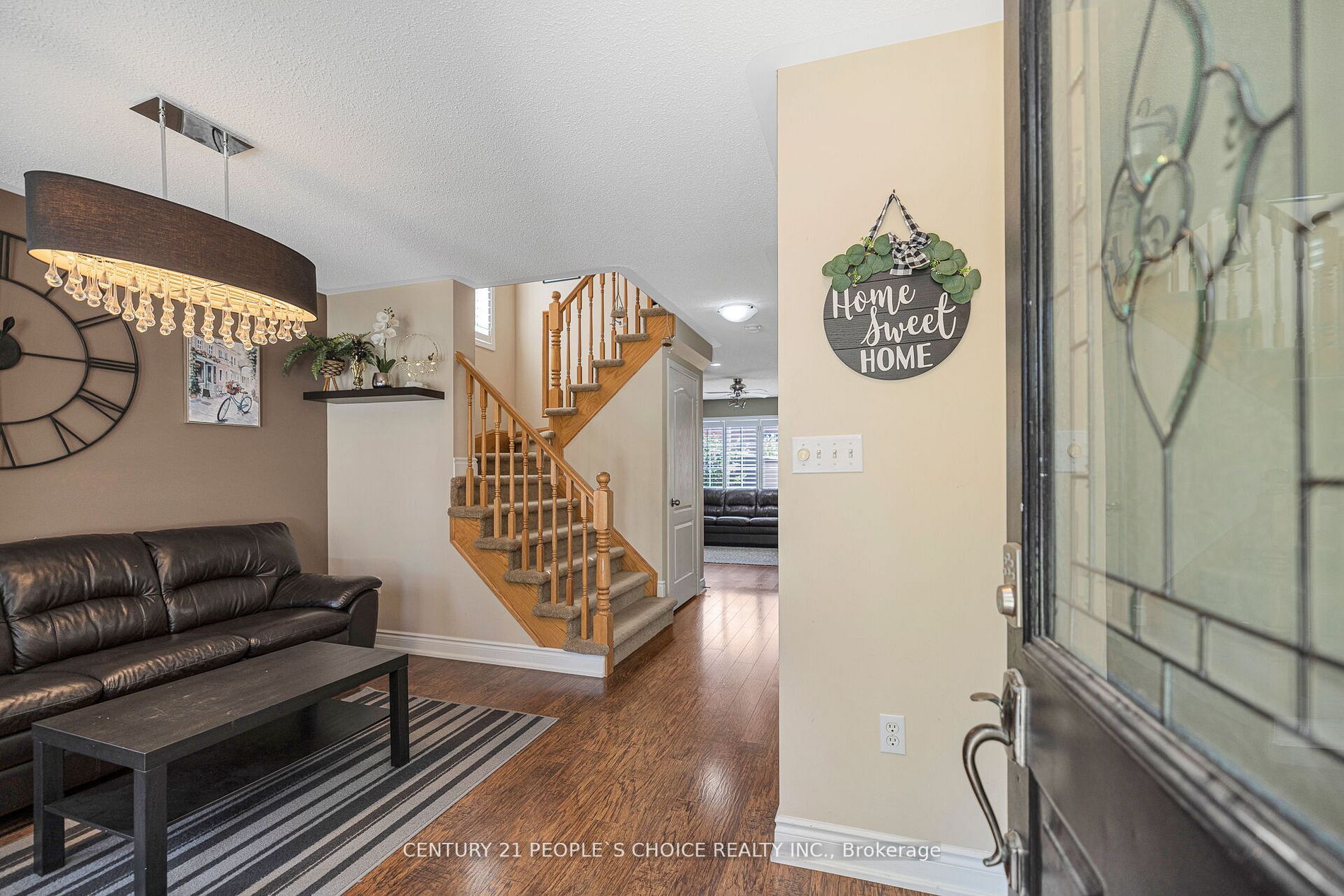 1051 Bowring Cres