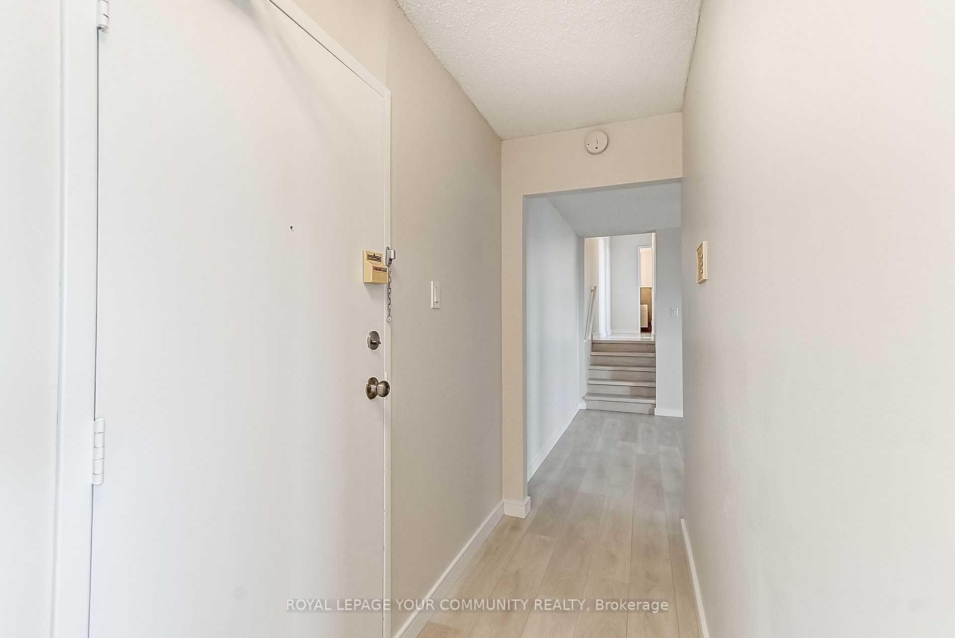 530 Lolita Gardens, #406