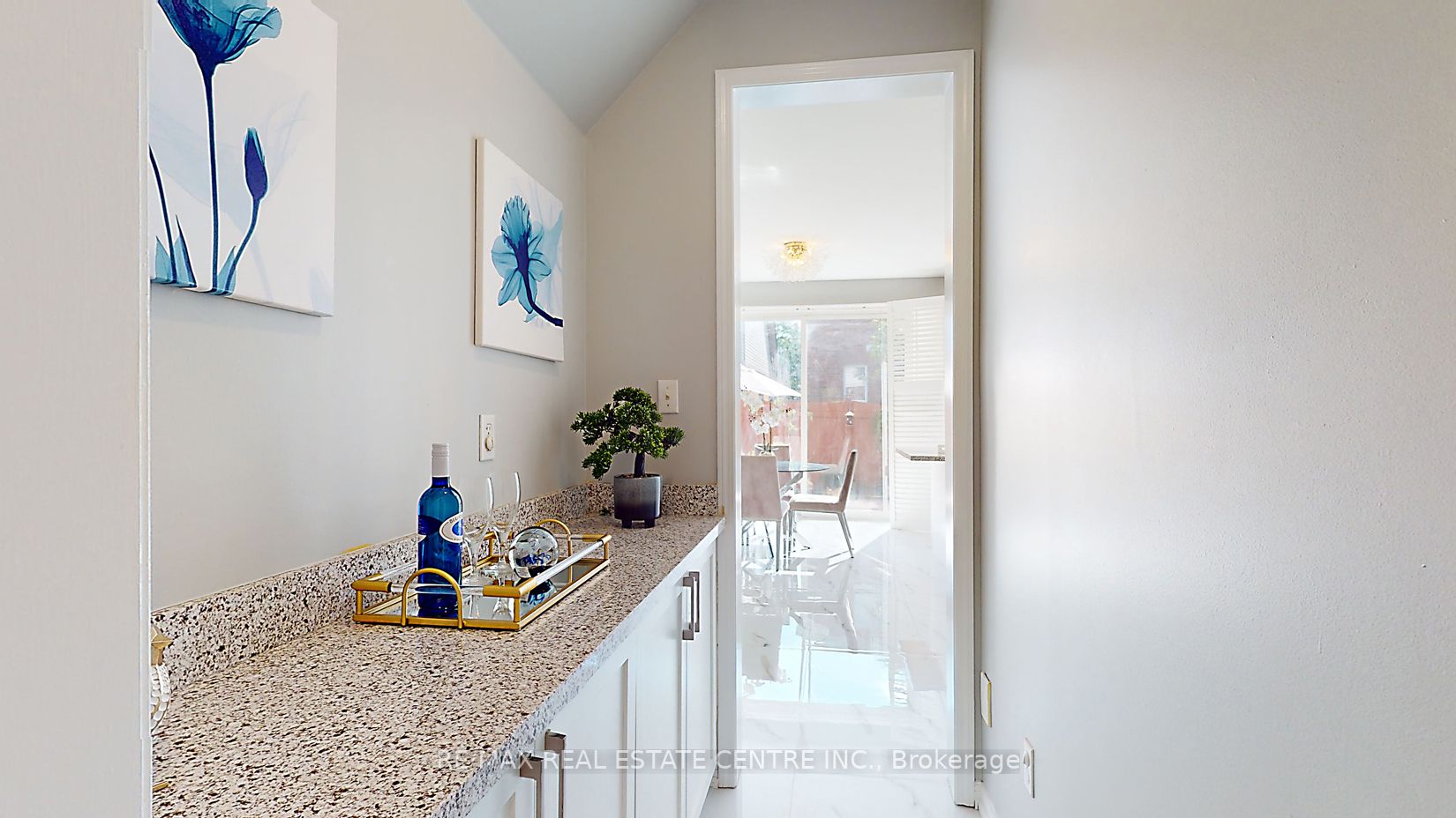 956 Mcneil Dr