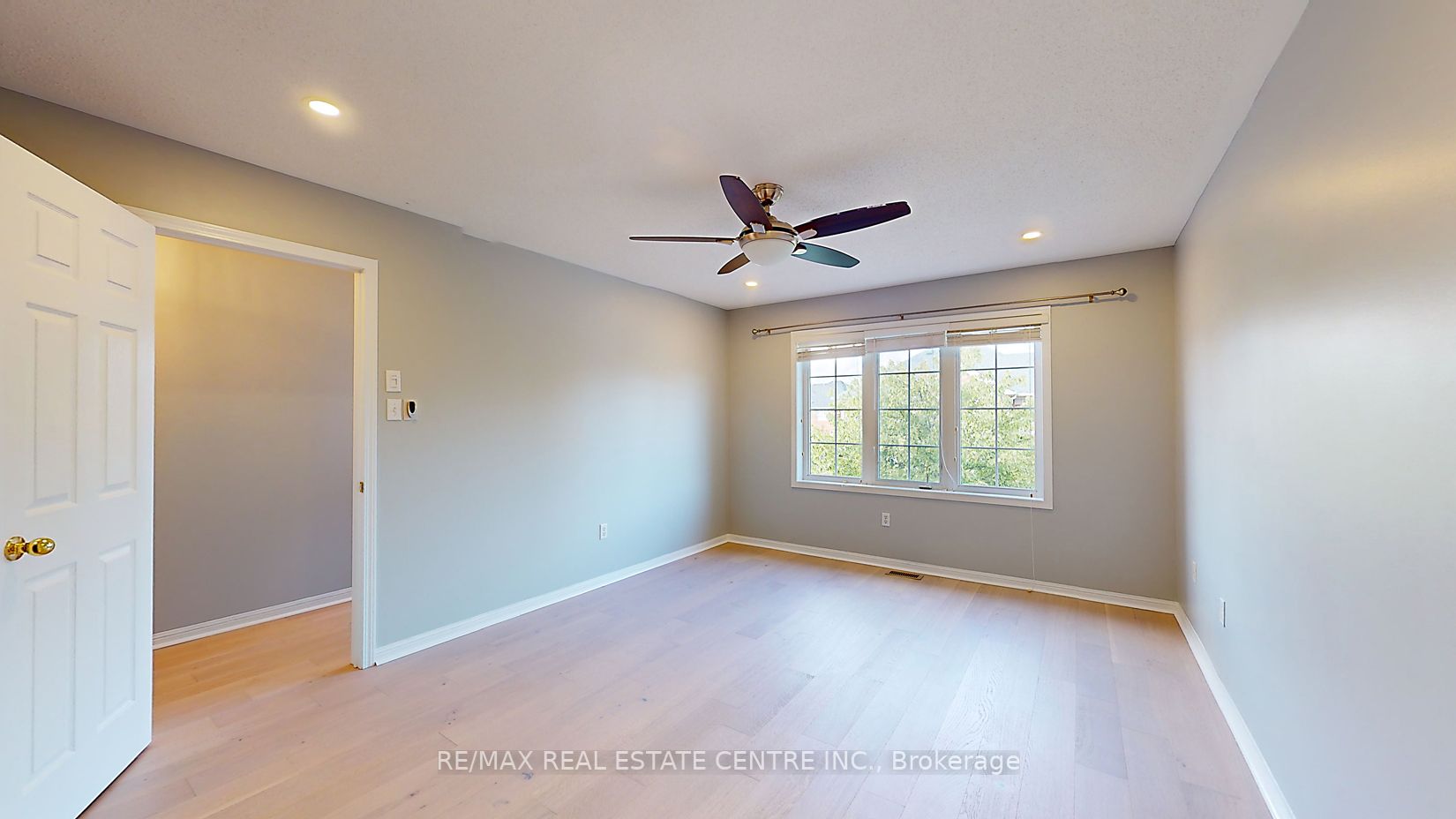 956 Mcneil Dr