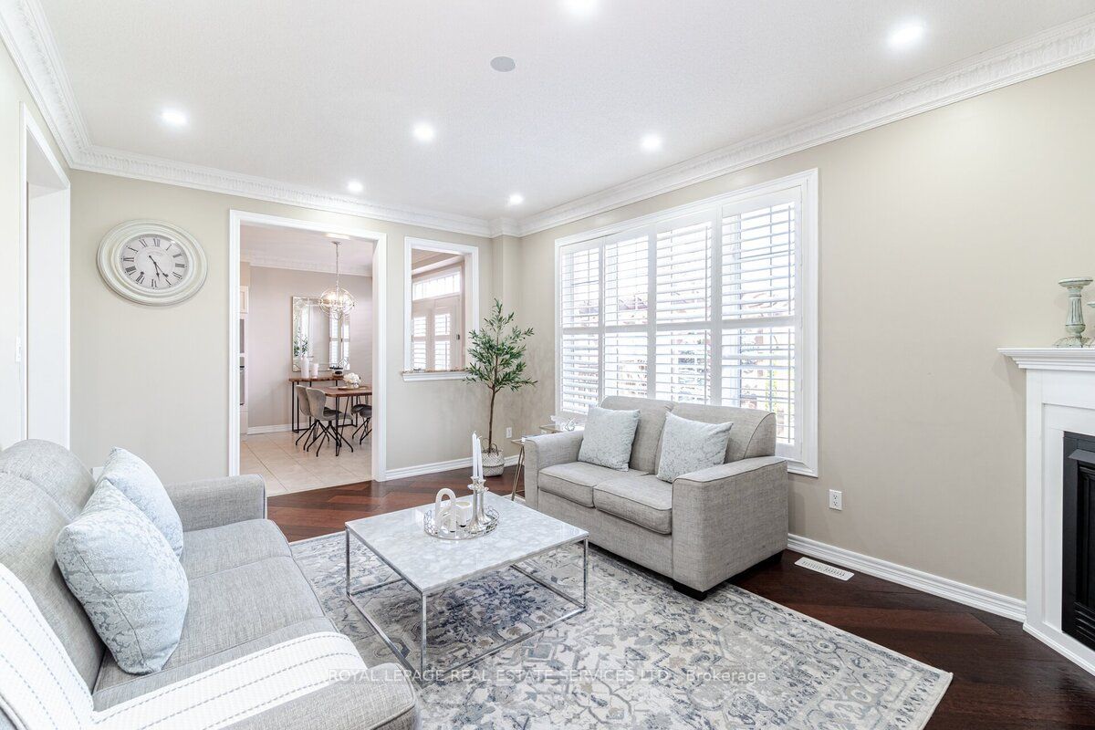 30 Messina Avenue