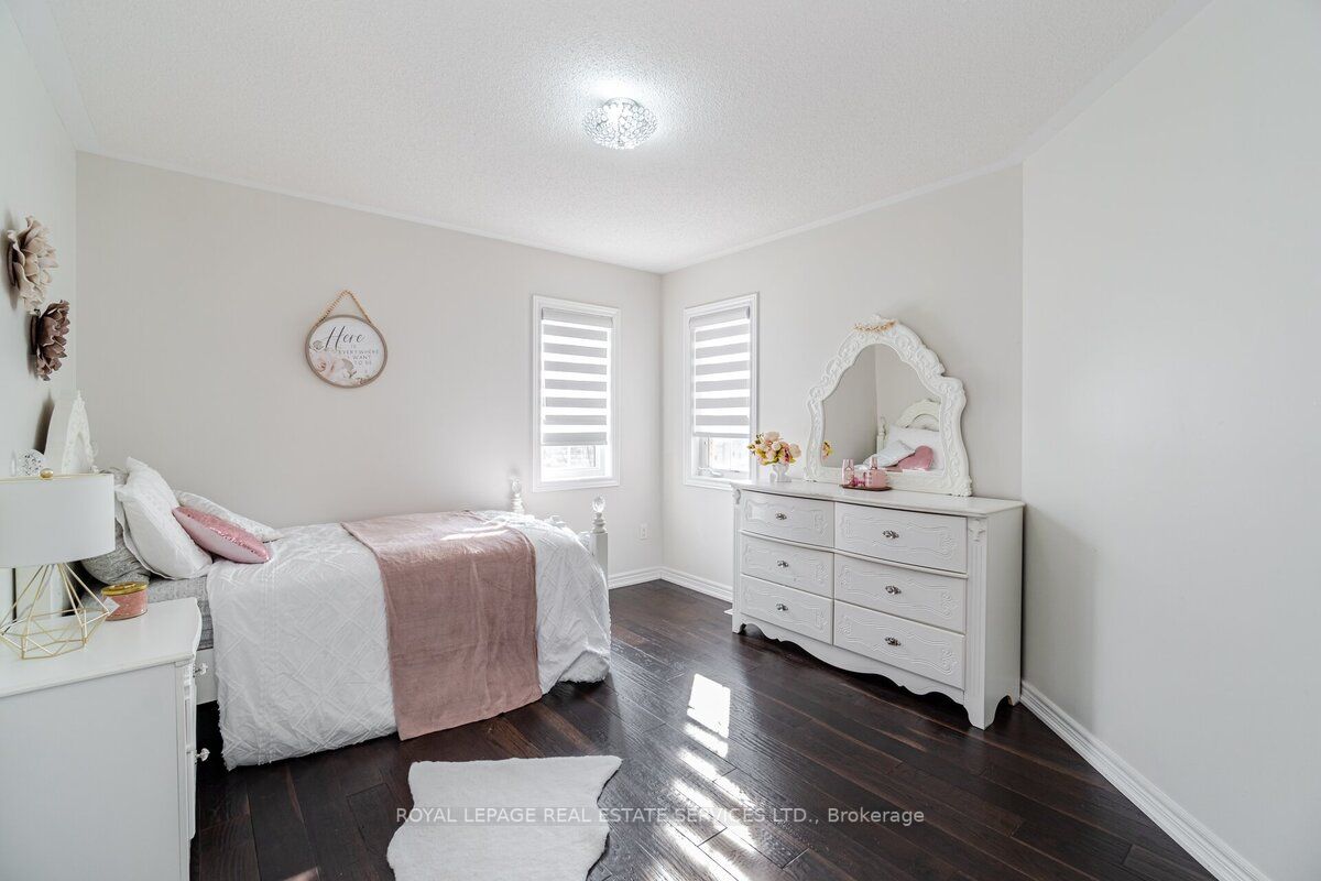 30 Messina Avenue