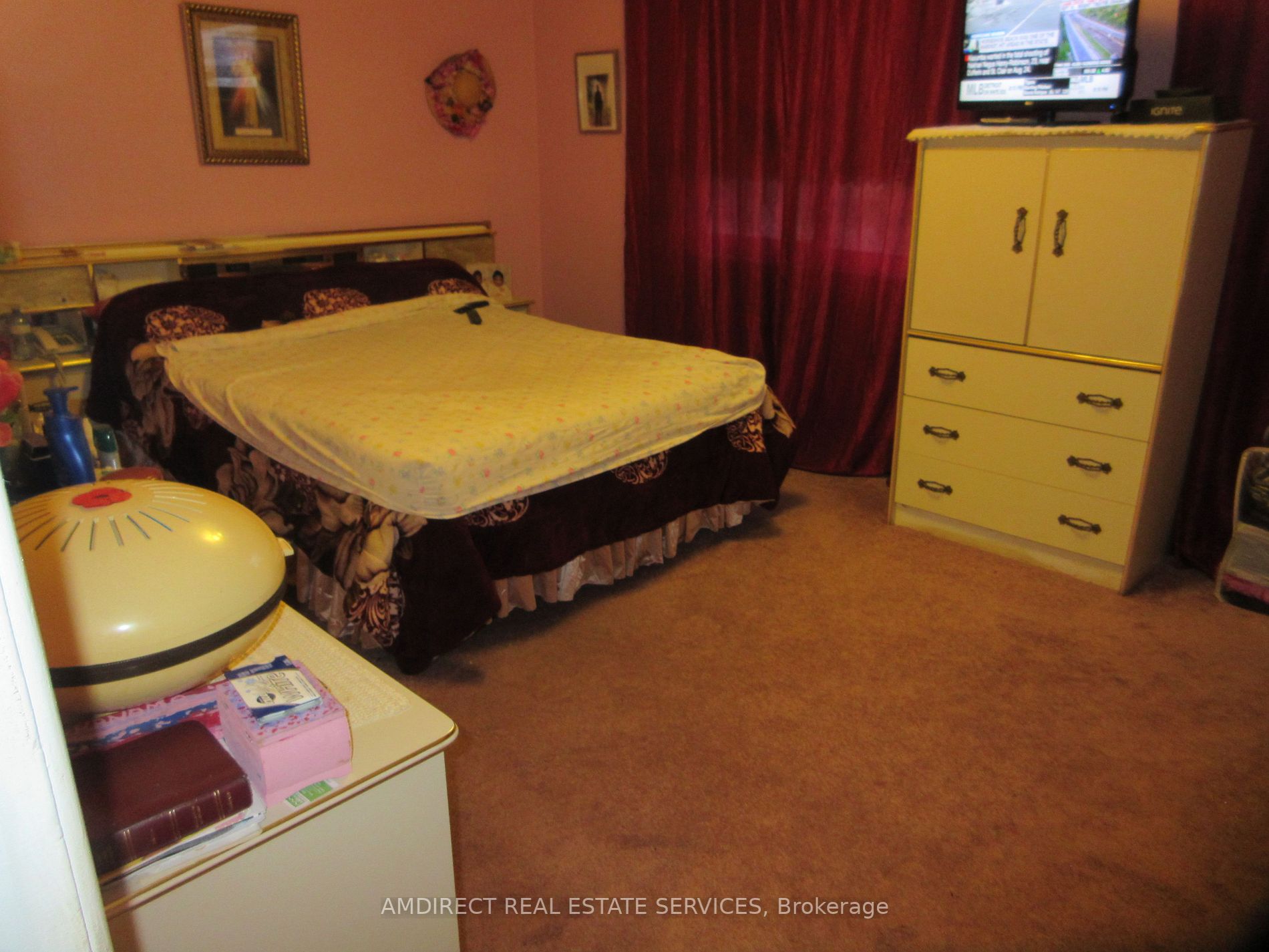 24 Fern Ave
