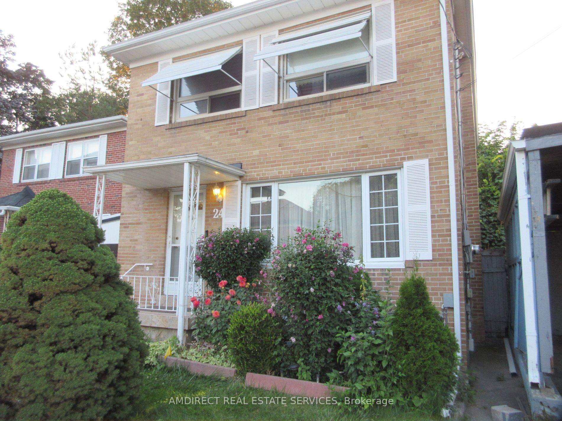 24 Fern Ave