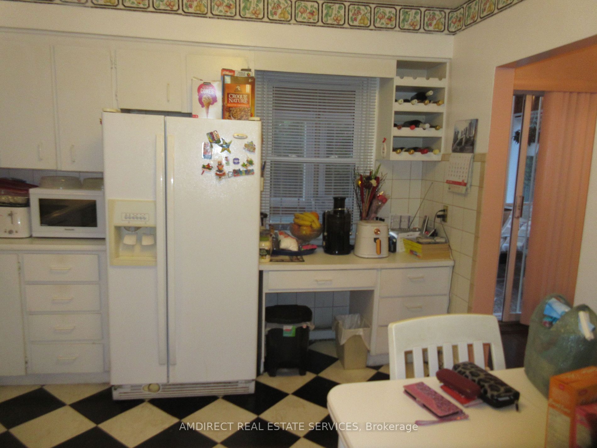 24 Fern Ave