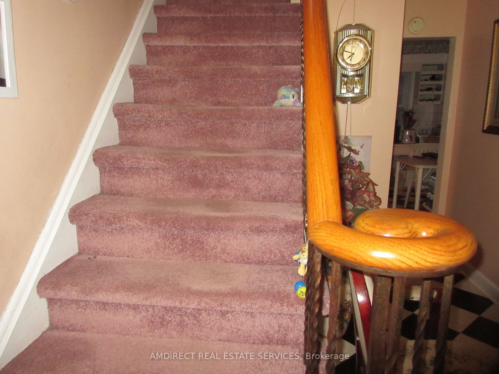 24 Fern Ave