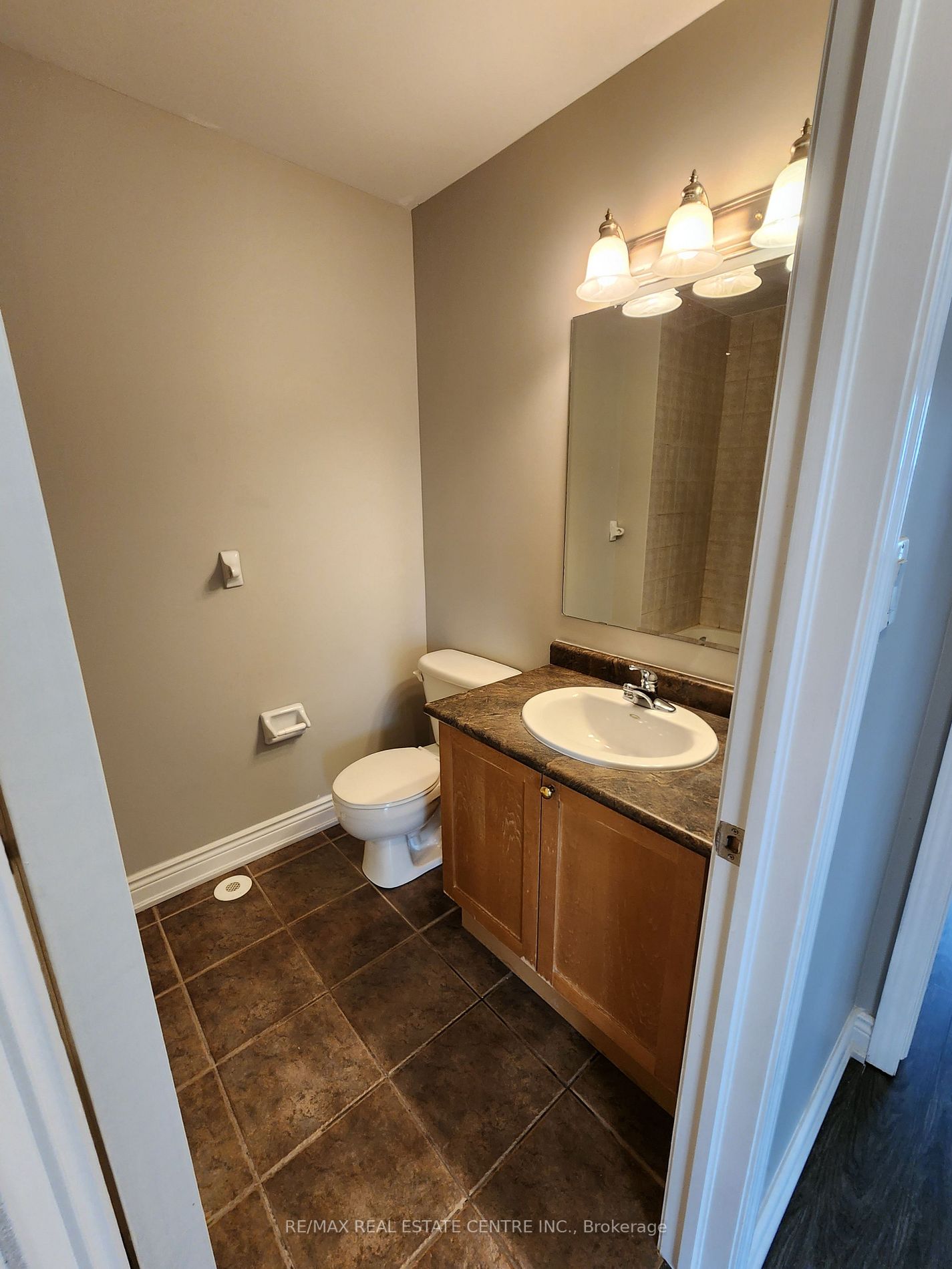 950 Burgess Gdns