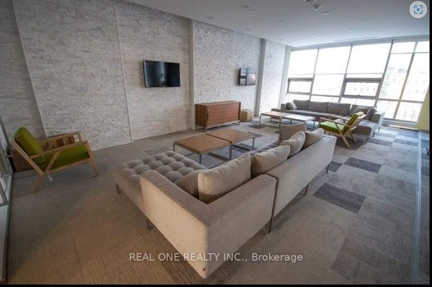 370 Square One Drive, #Th5