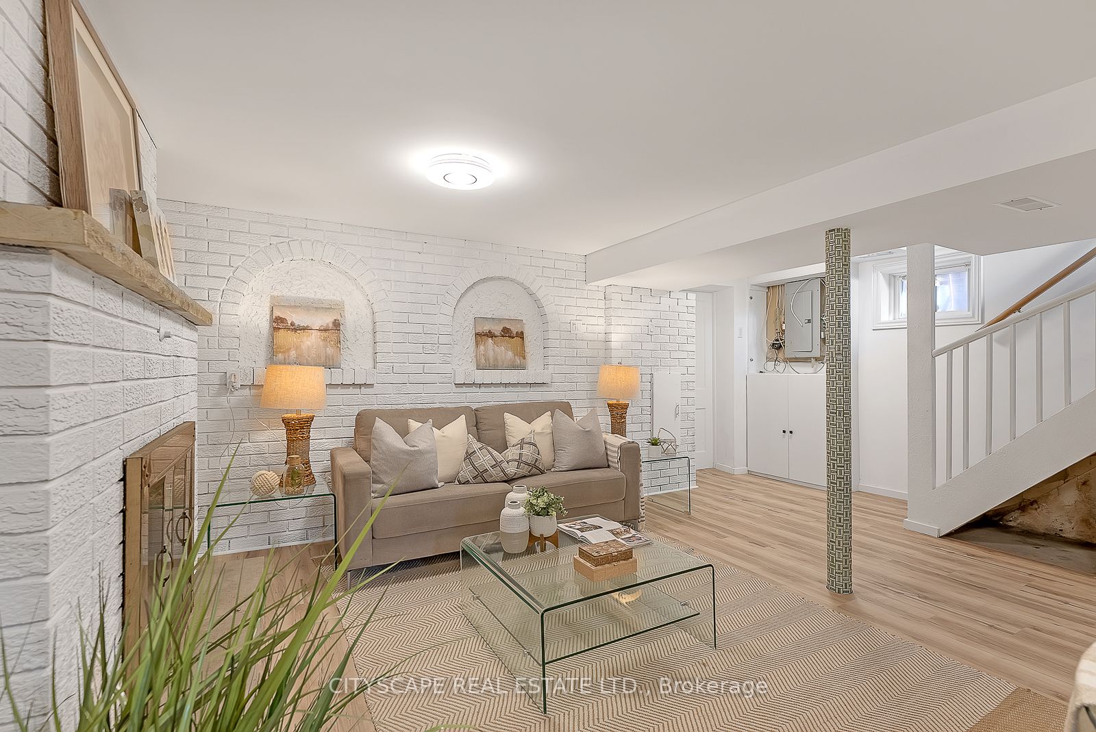 124 Kirknewton Rd