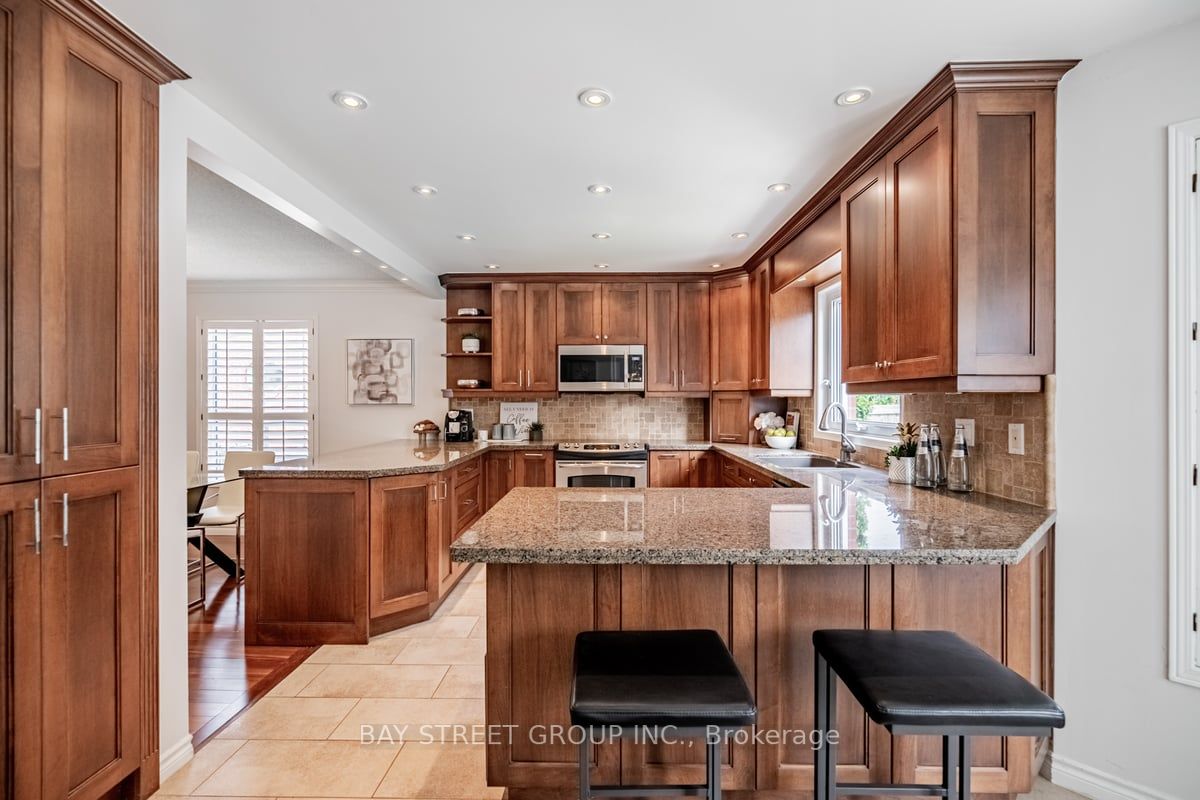 1052 Beechnut Rd