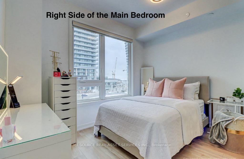 2530 Eglinton Ave W, #112
