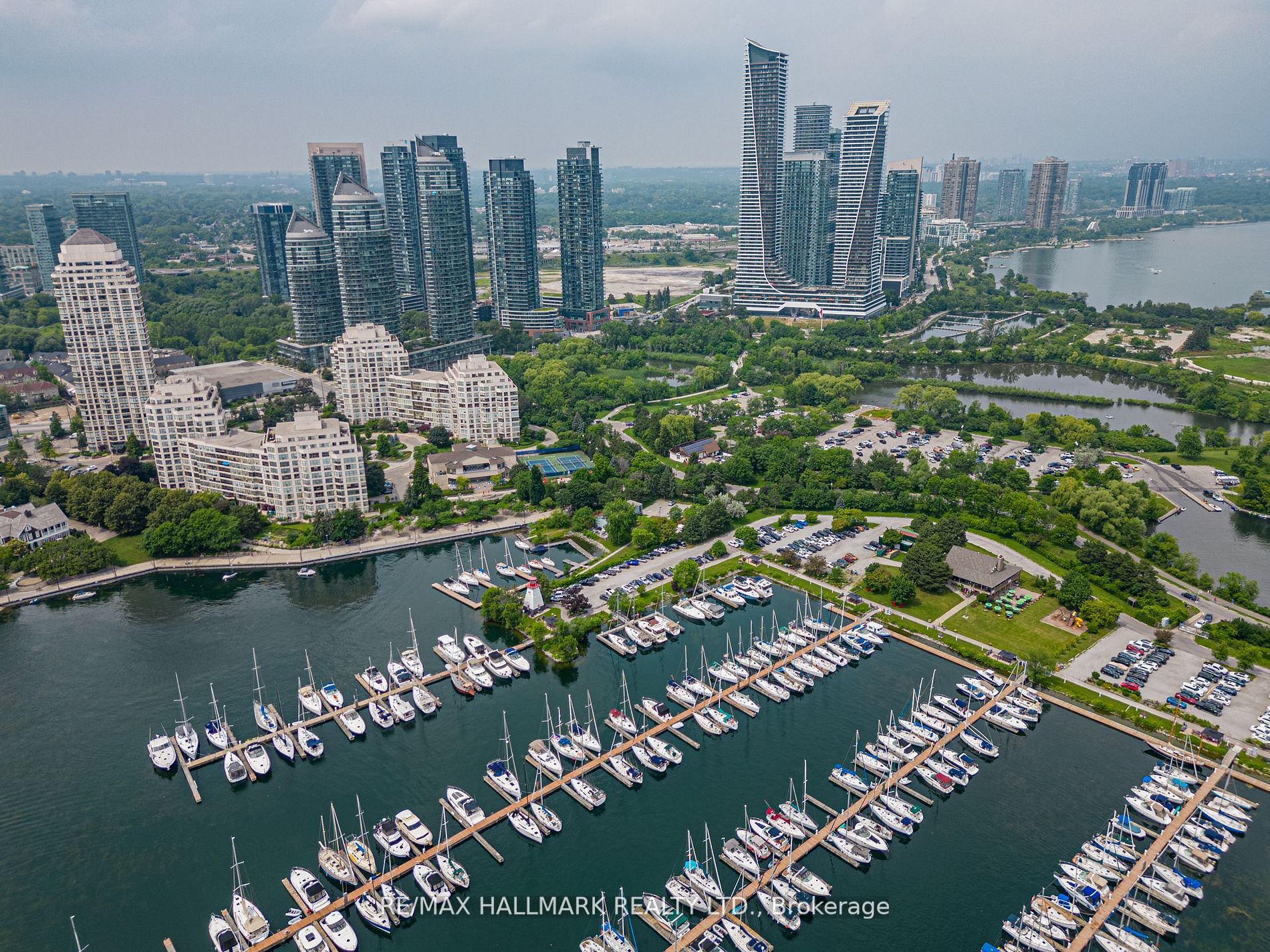 165 Legion Rd N, #2426