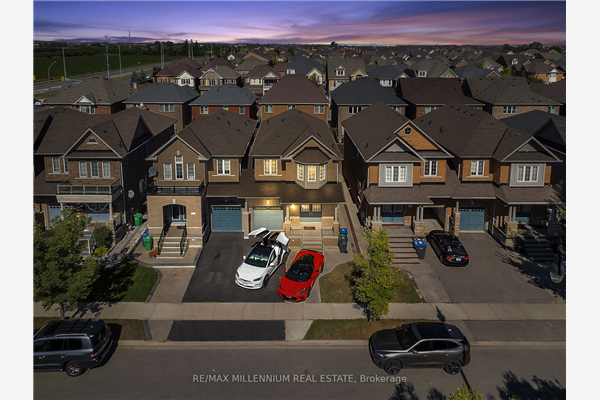 13 Peachill Crt, Brampton