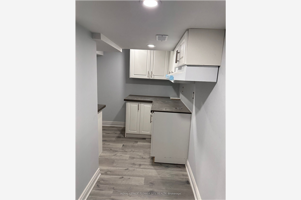47 Edenborough Dr, Brampton