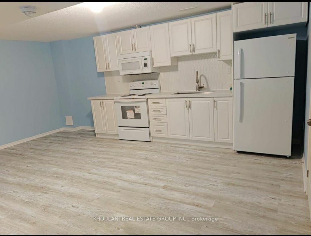 615 Mockridge Terr