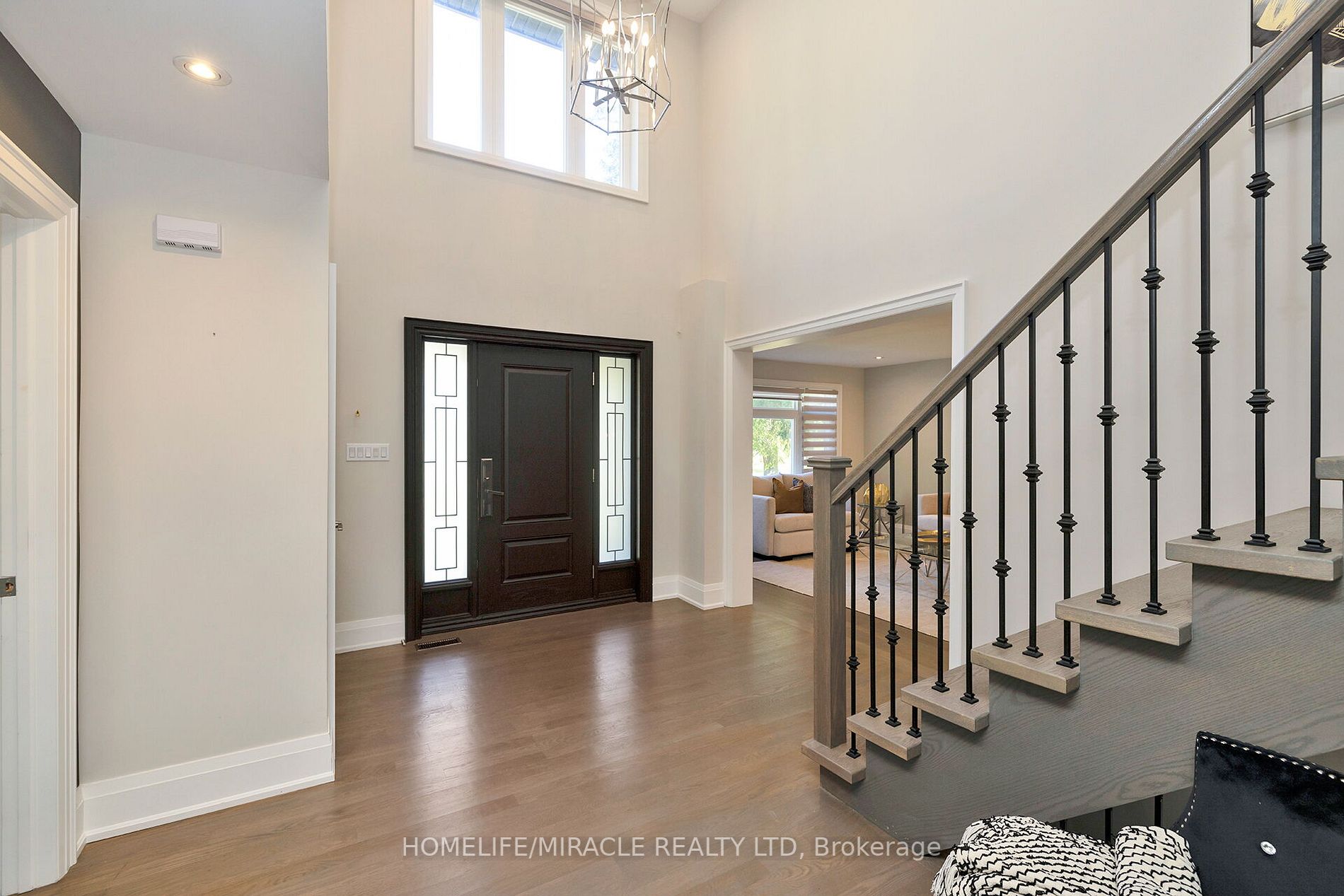 2068 Mississauga Road