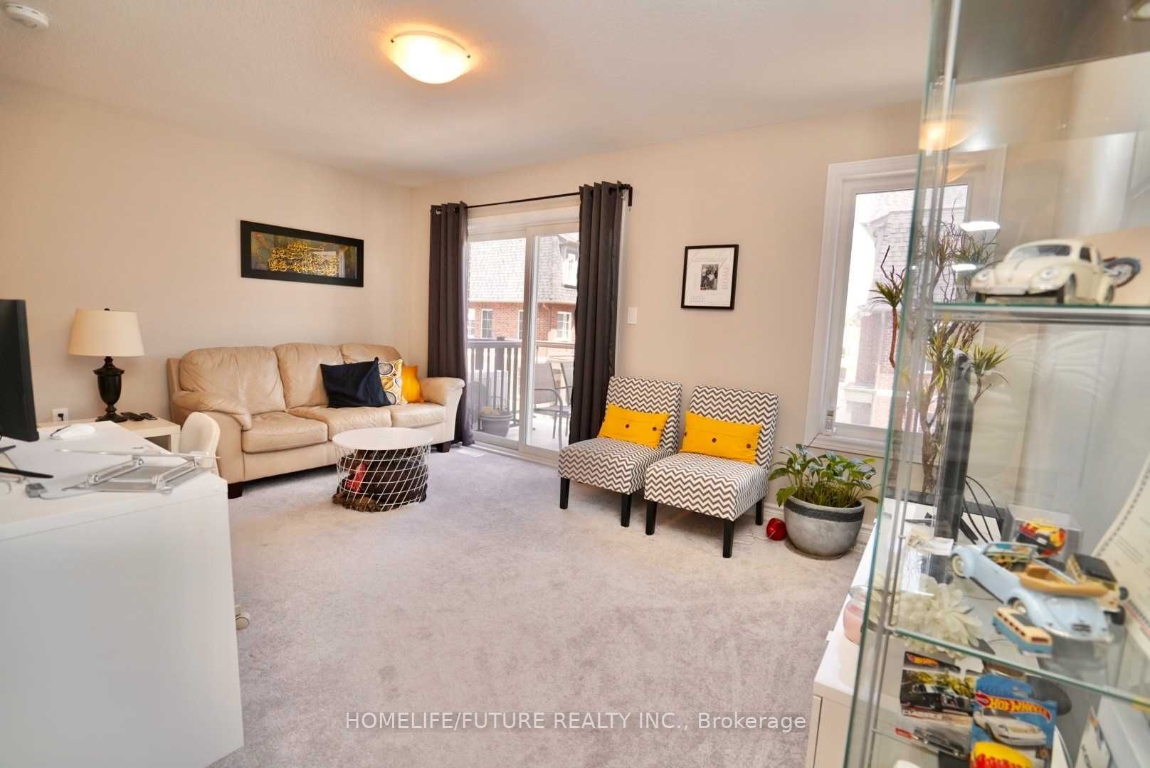 445 Ontario St S, #70