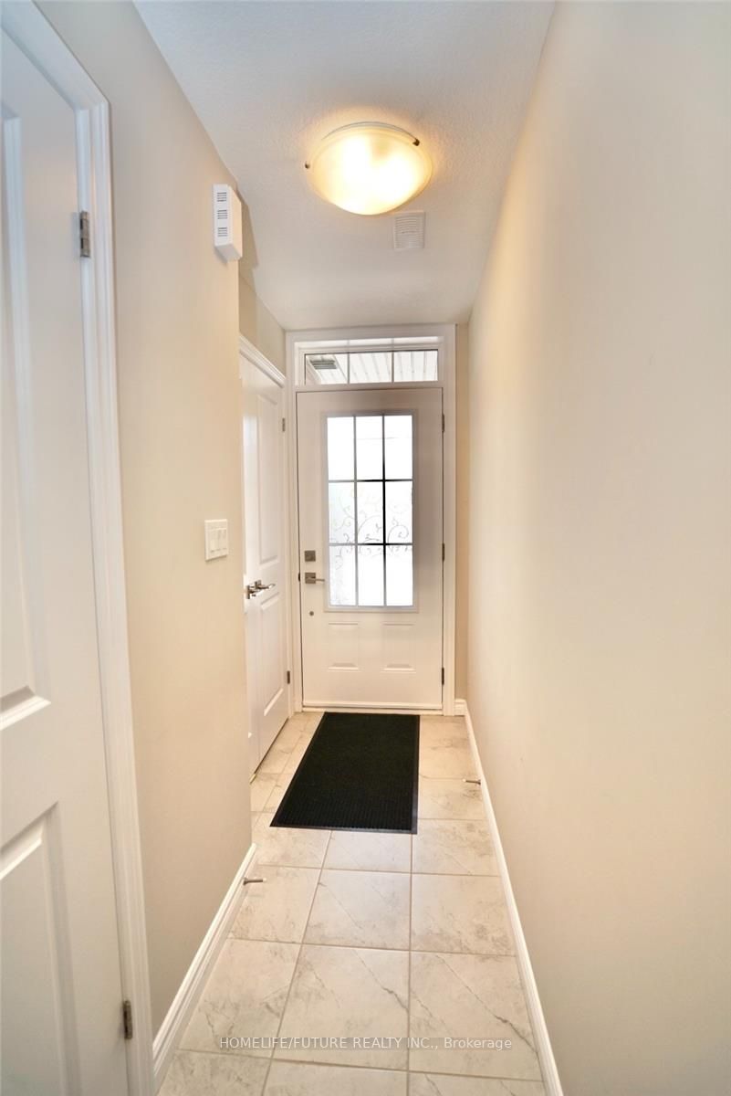 445 Ontario St S, #70