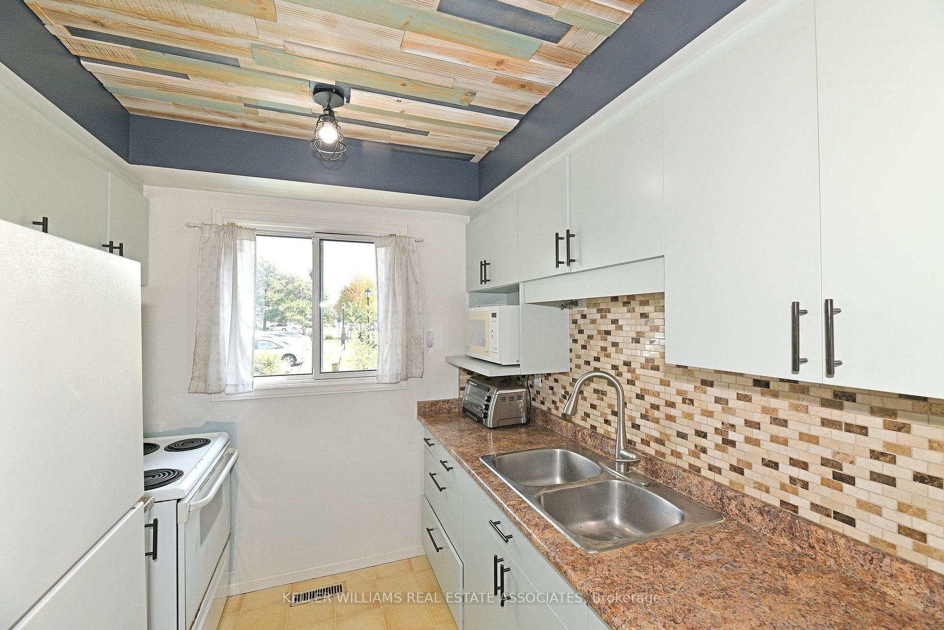 561 Childs Dr, #42