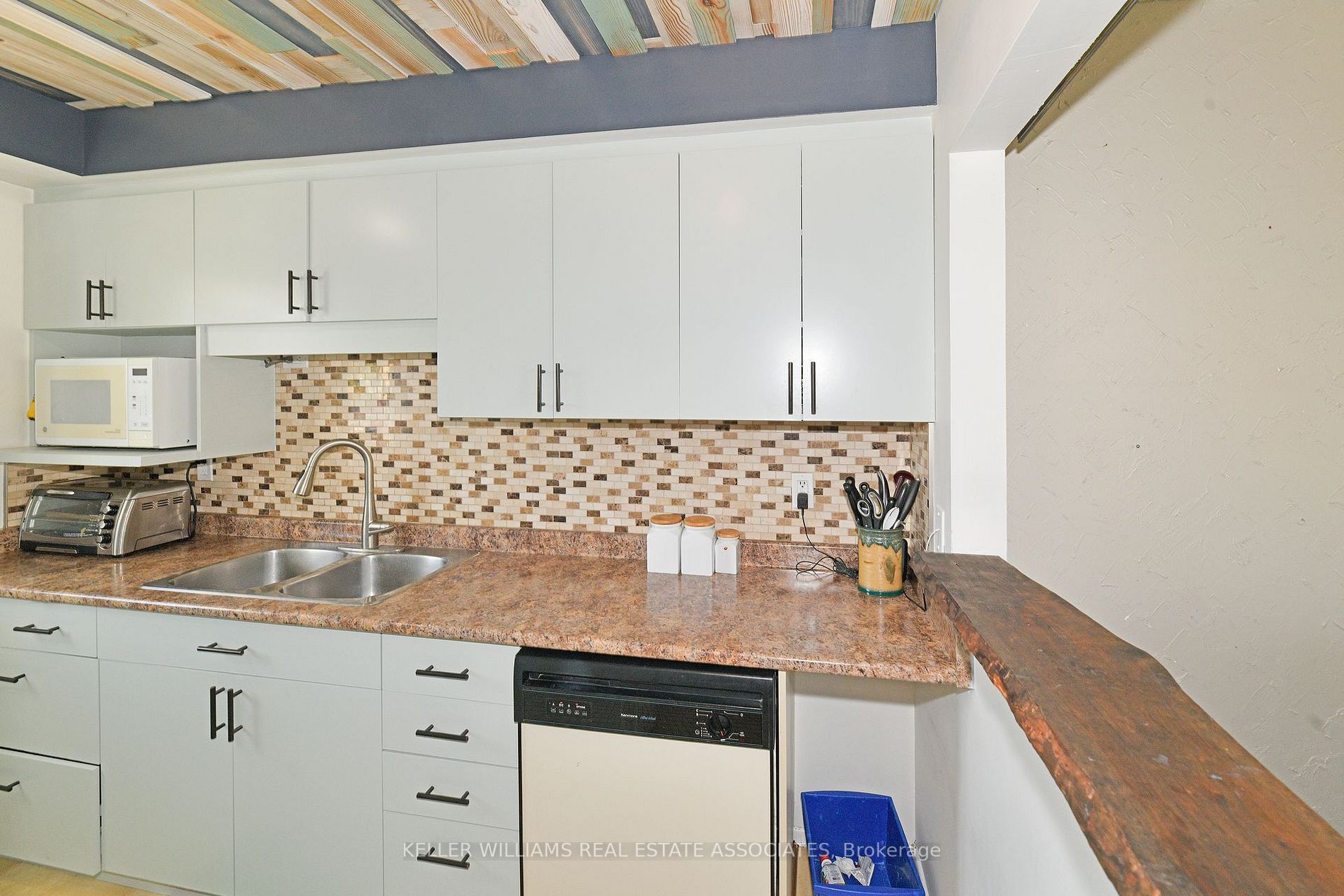 561 Childs Dr, #42