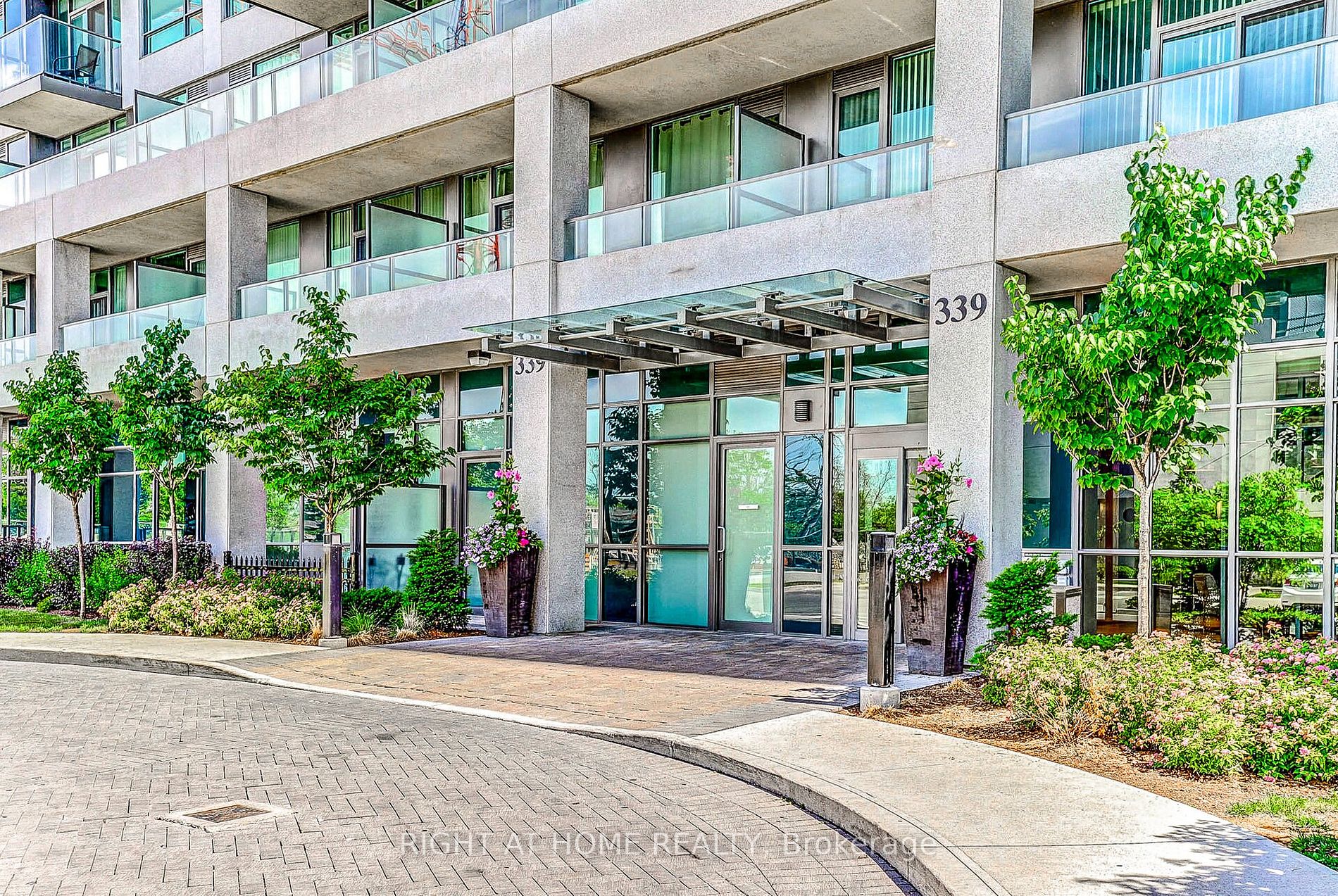 339 Rathburn Rd W, #717