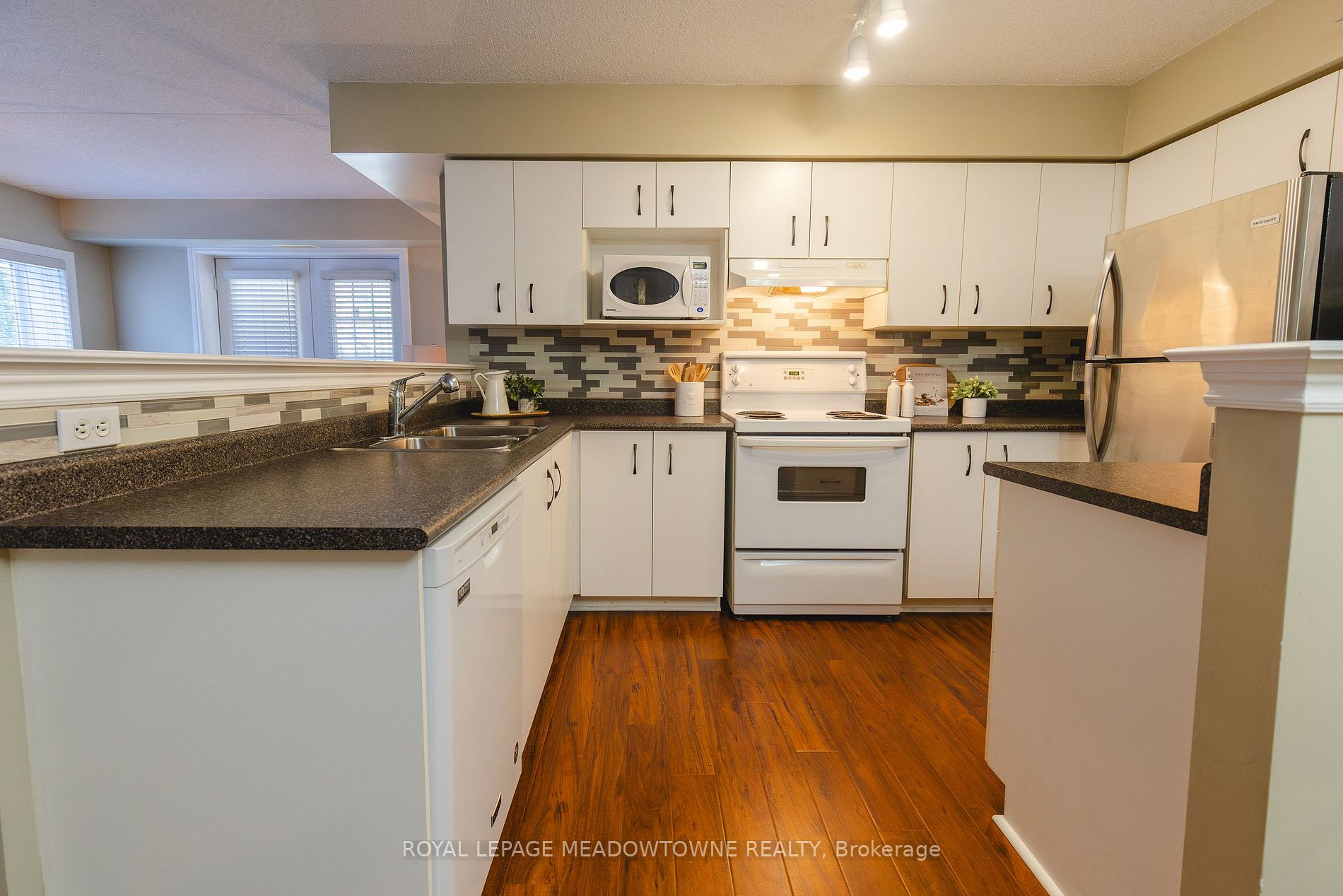 1450 Bishops Gate, #113