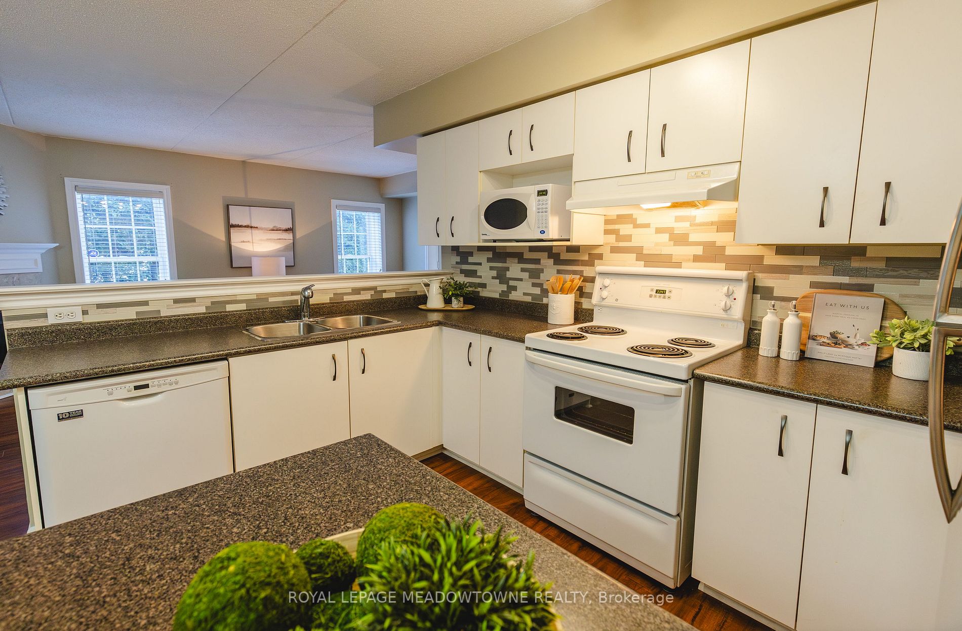 1450 Bishops Gate, #113
