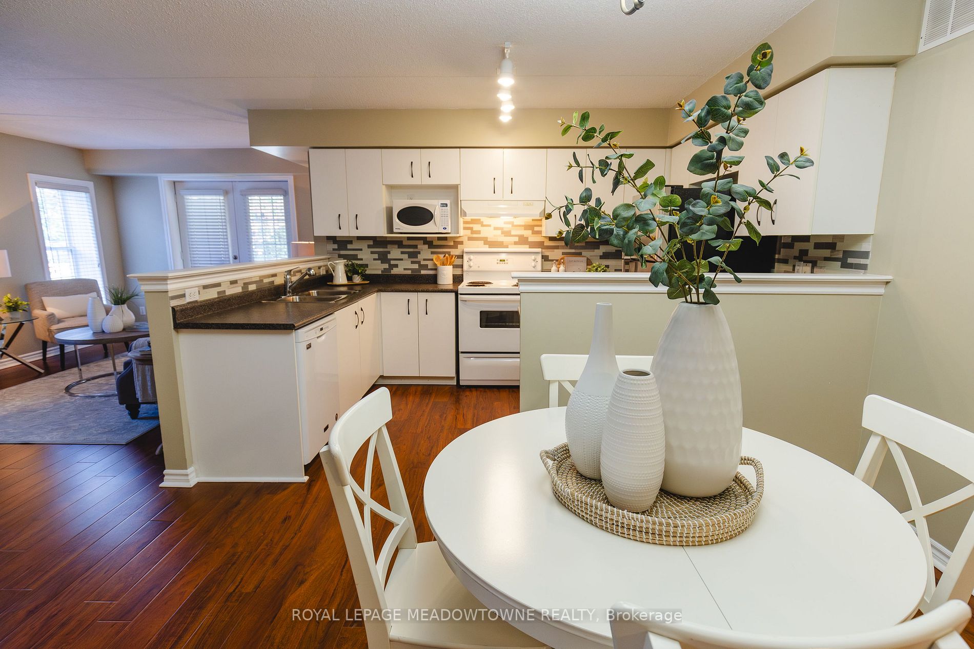 1450 Bishops Gate, #113