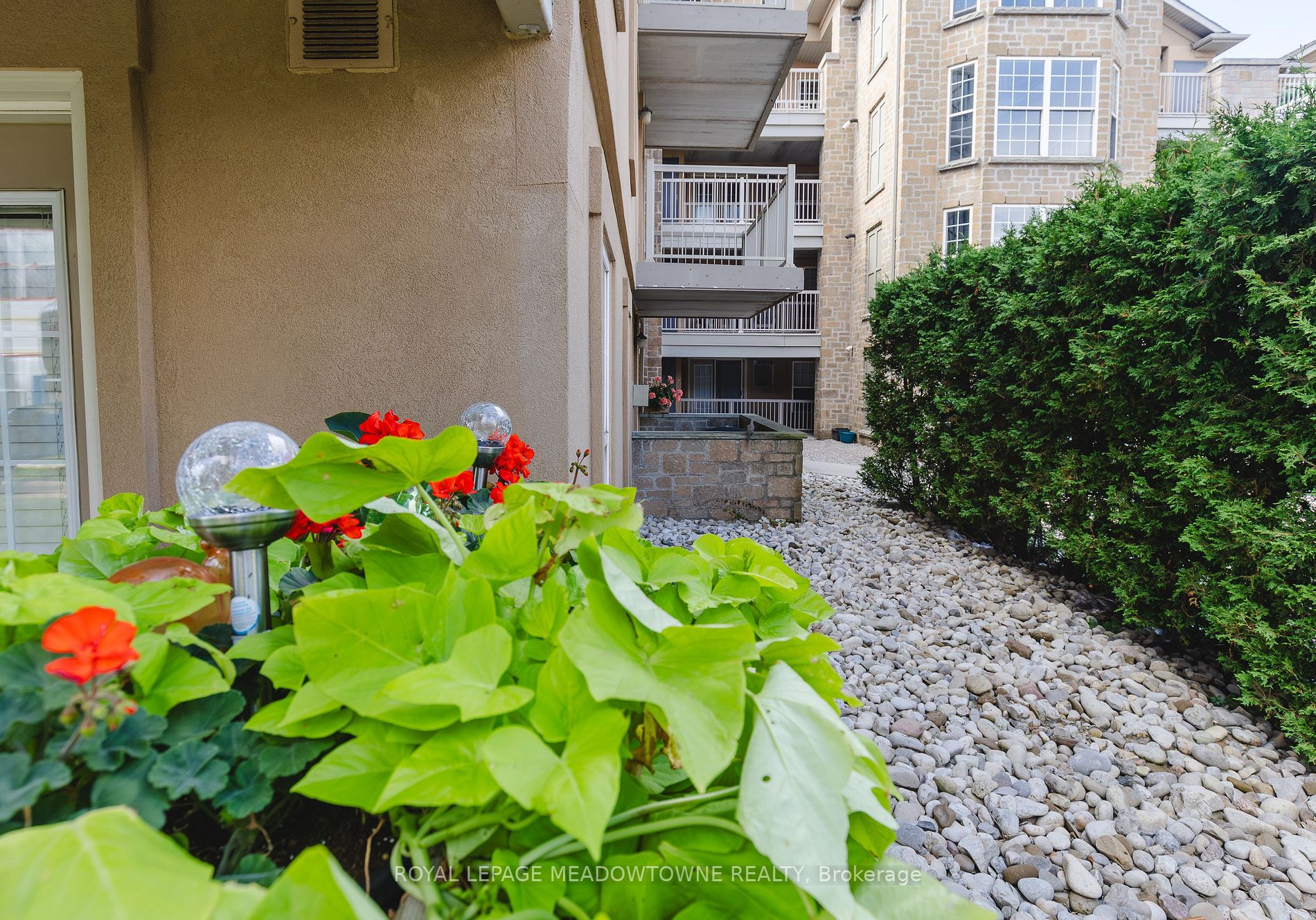 1450 Bishops Gate, #113