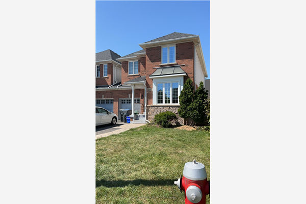 2457 Bankside Dr, Mississauga