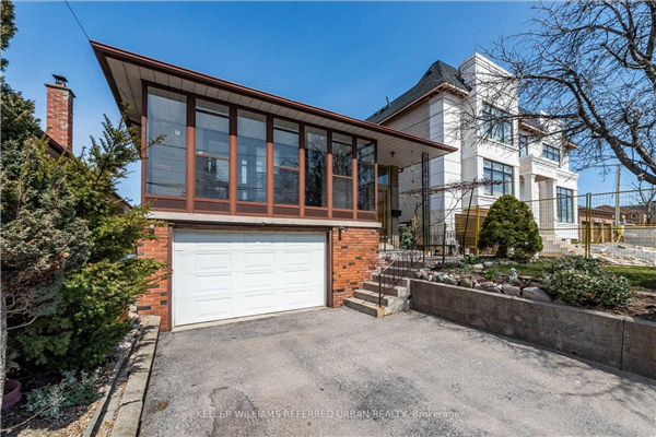 384 Maple Leaf Dr, Toronto