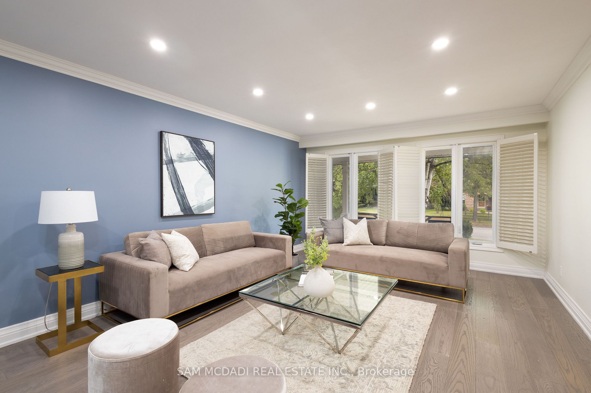 878 Silver Birch Tr