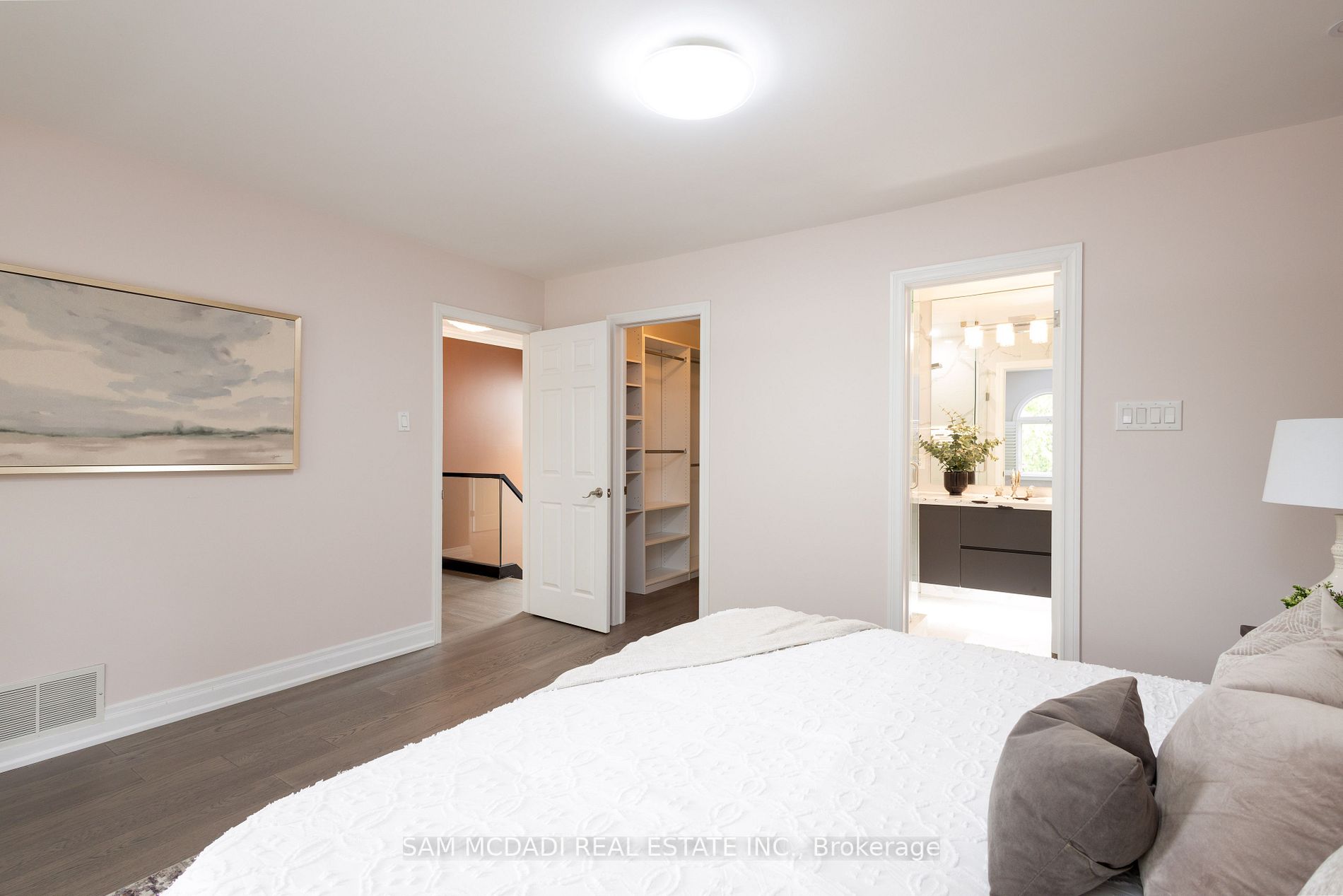 878 Silver Birch Tr