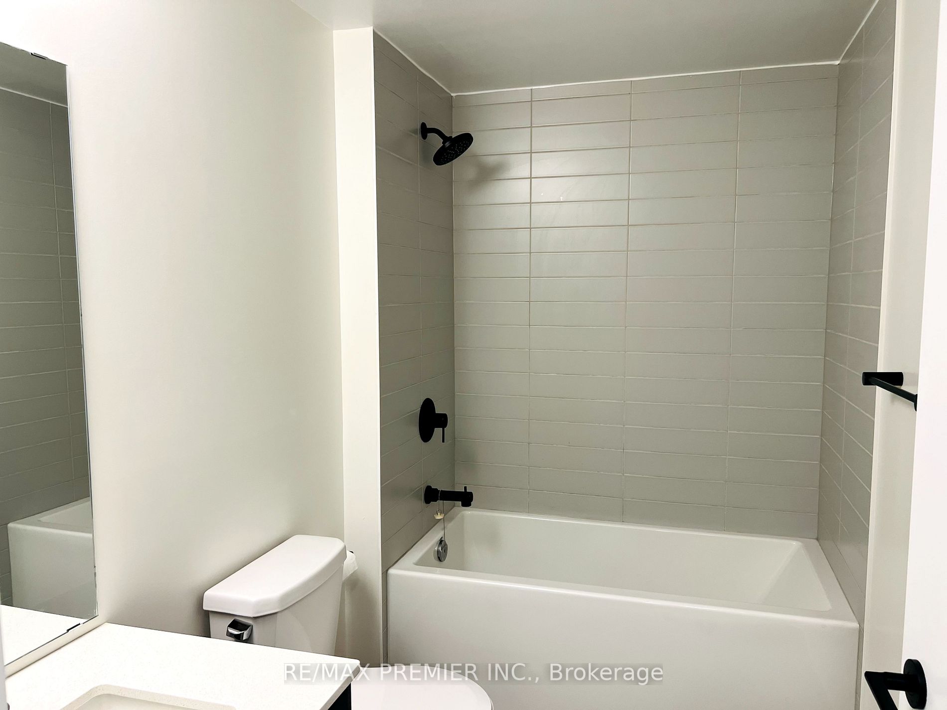 2300 St Clair Ave W, #615