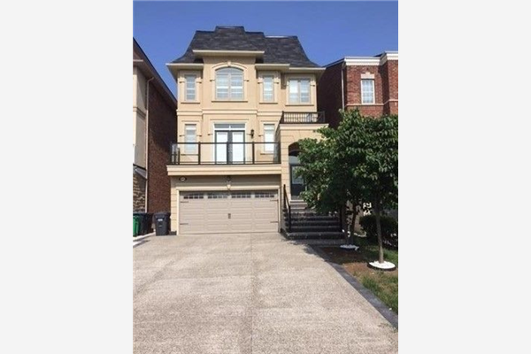 3045 Mission Hill Dr, Mississauga