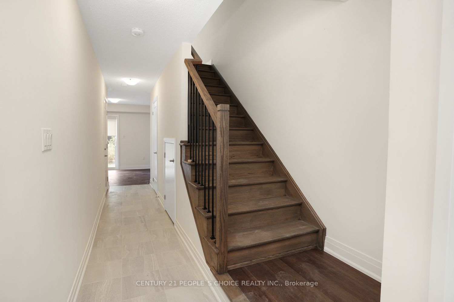 46 Humberstone Dr