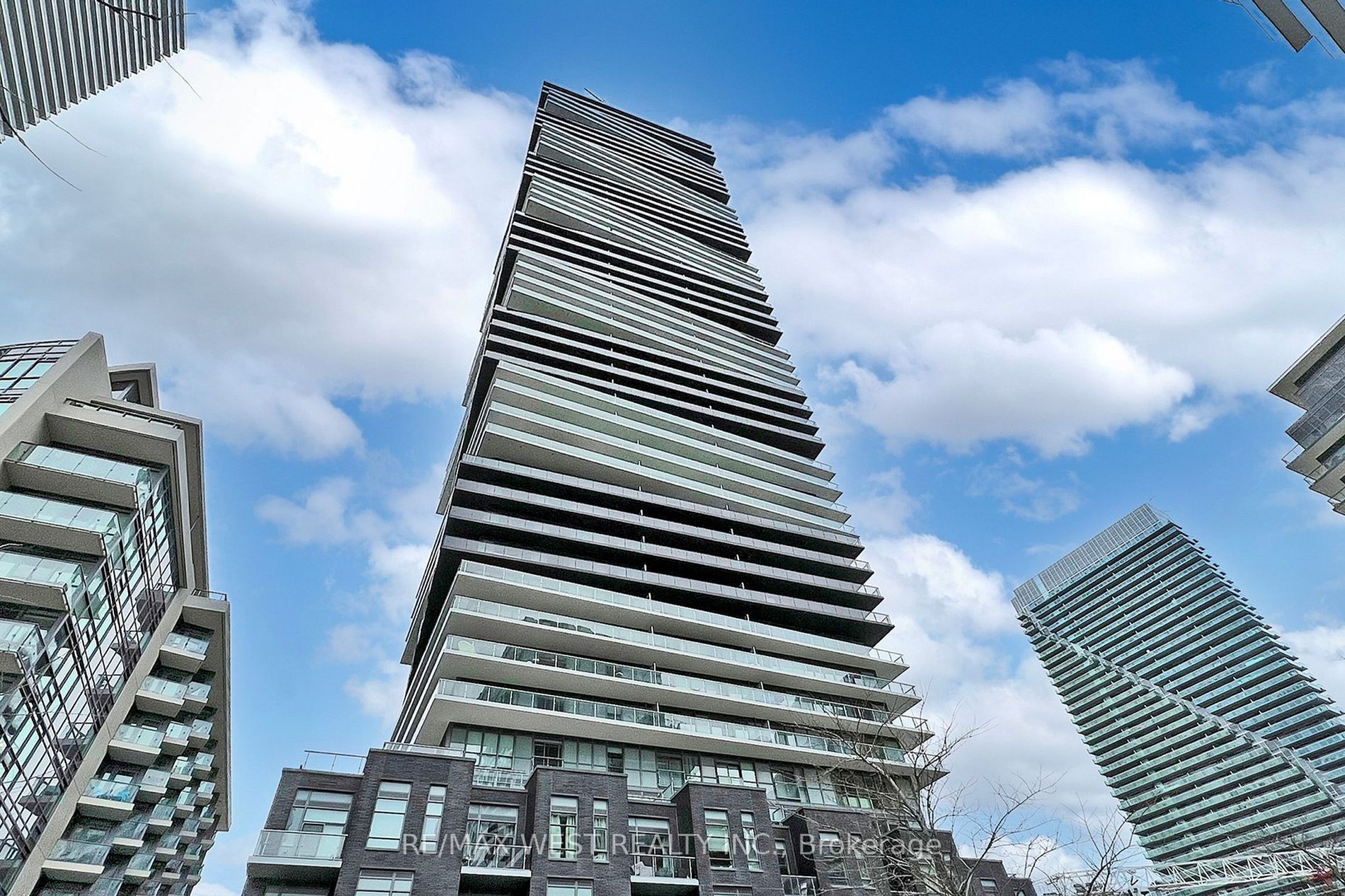 56 Annie Craig Drive Dr, #2608