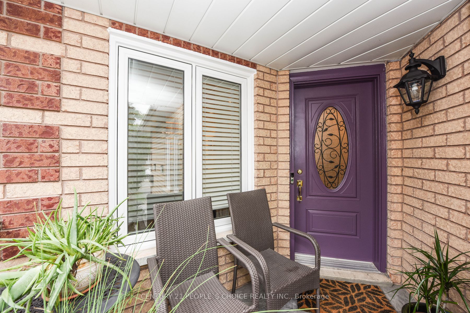6 Sunley Cres