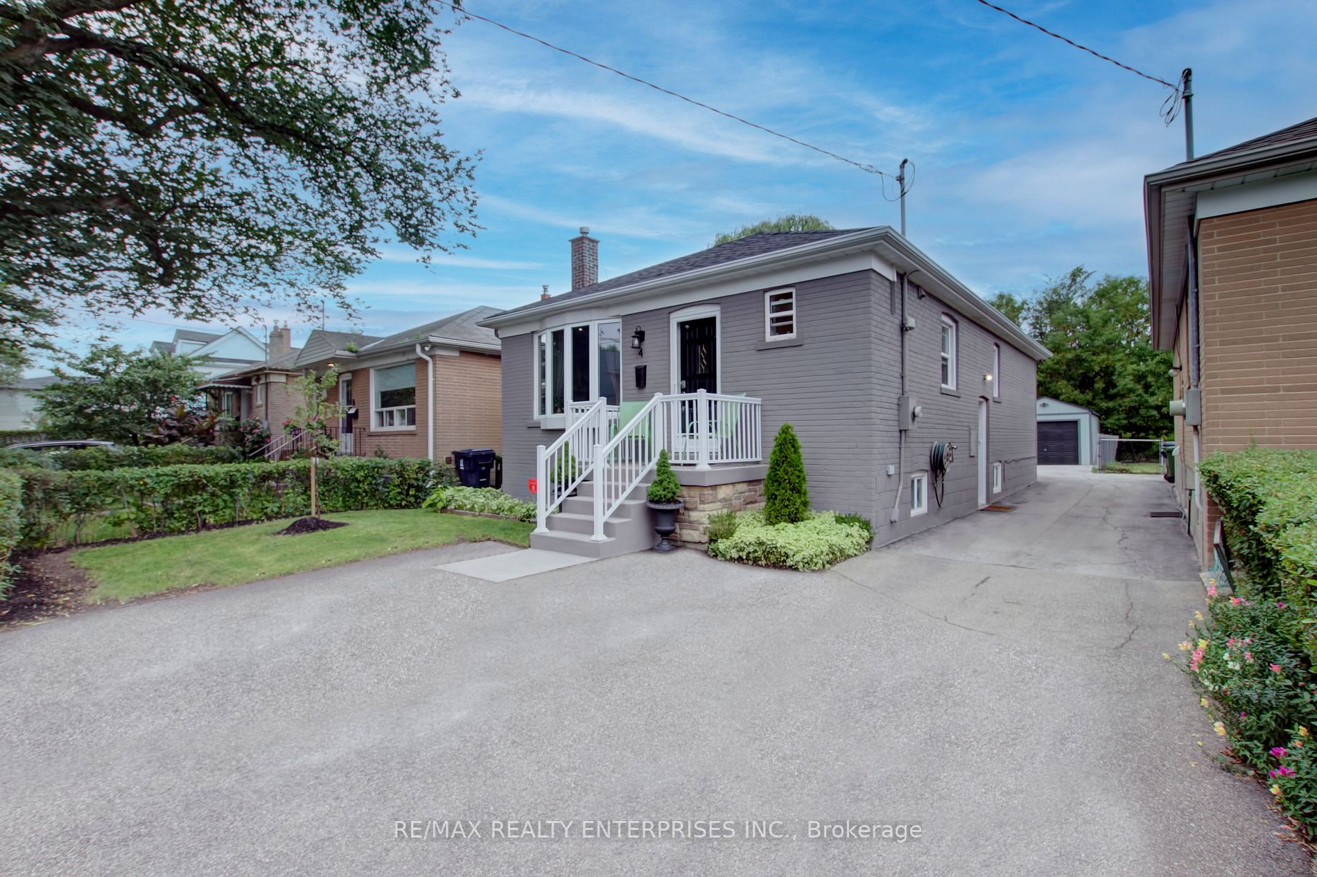 4 Cavell Ave