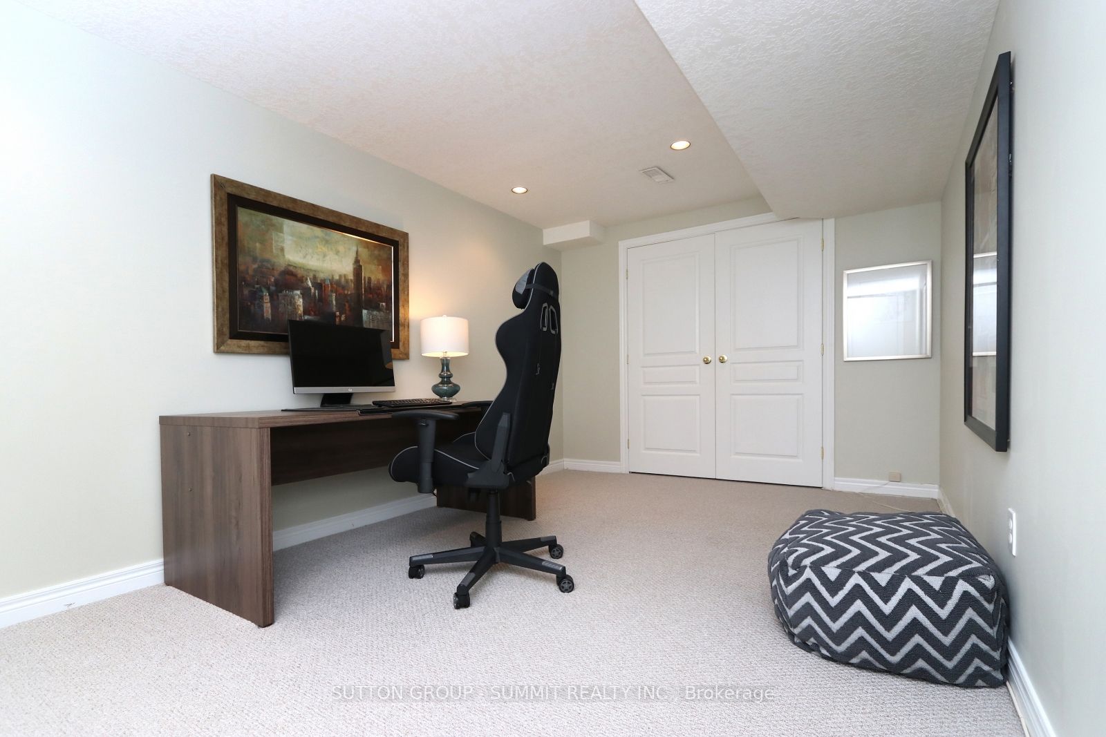 5356 Haldimand Crescent