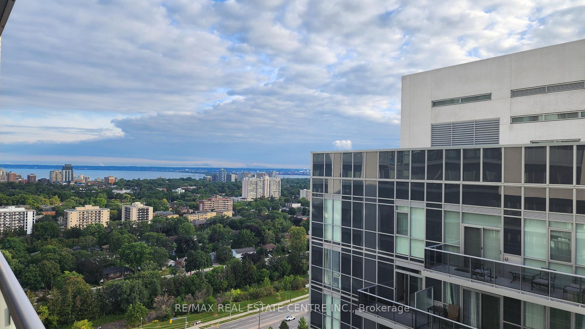 2087 Fairview Street, #2108