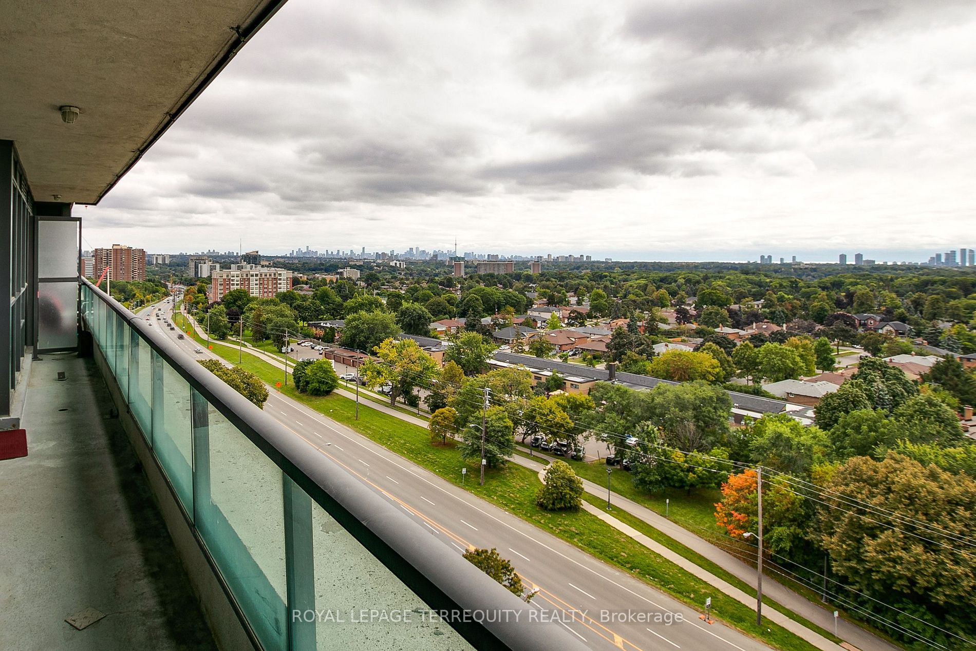 1403 Royal York Rd, #1202