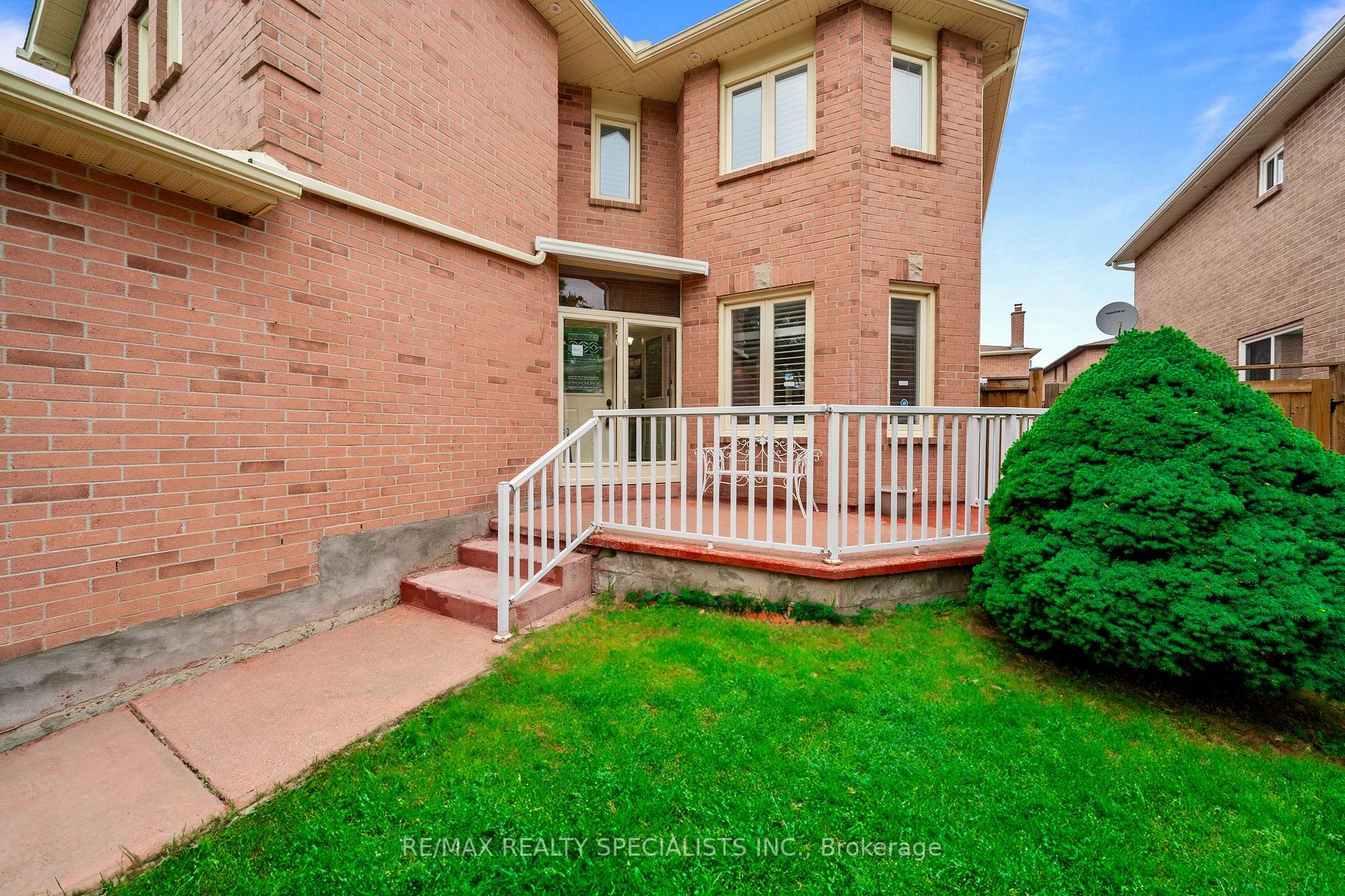 36 Smye Crt