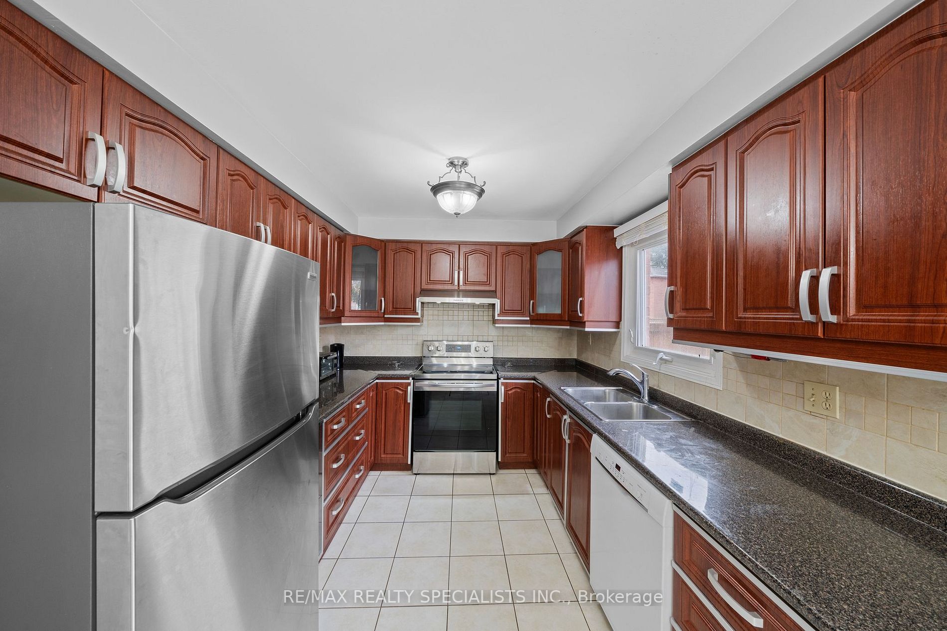 36 Smye Crt