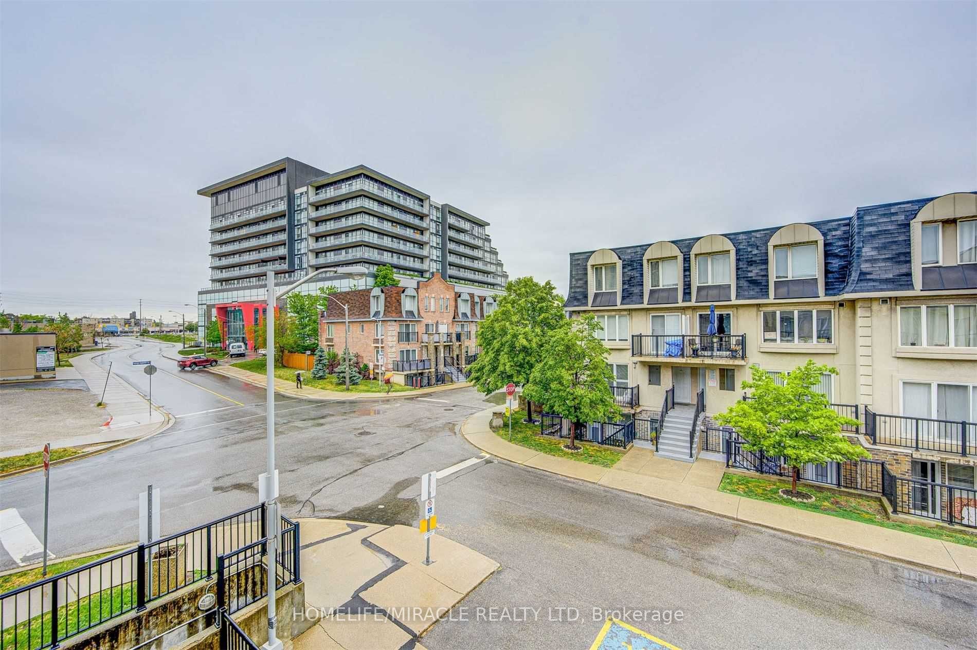 125 George Appleton Way, #1004