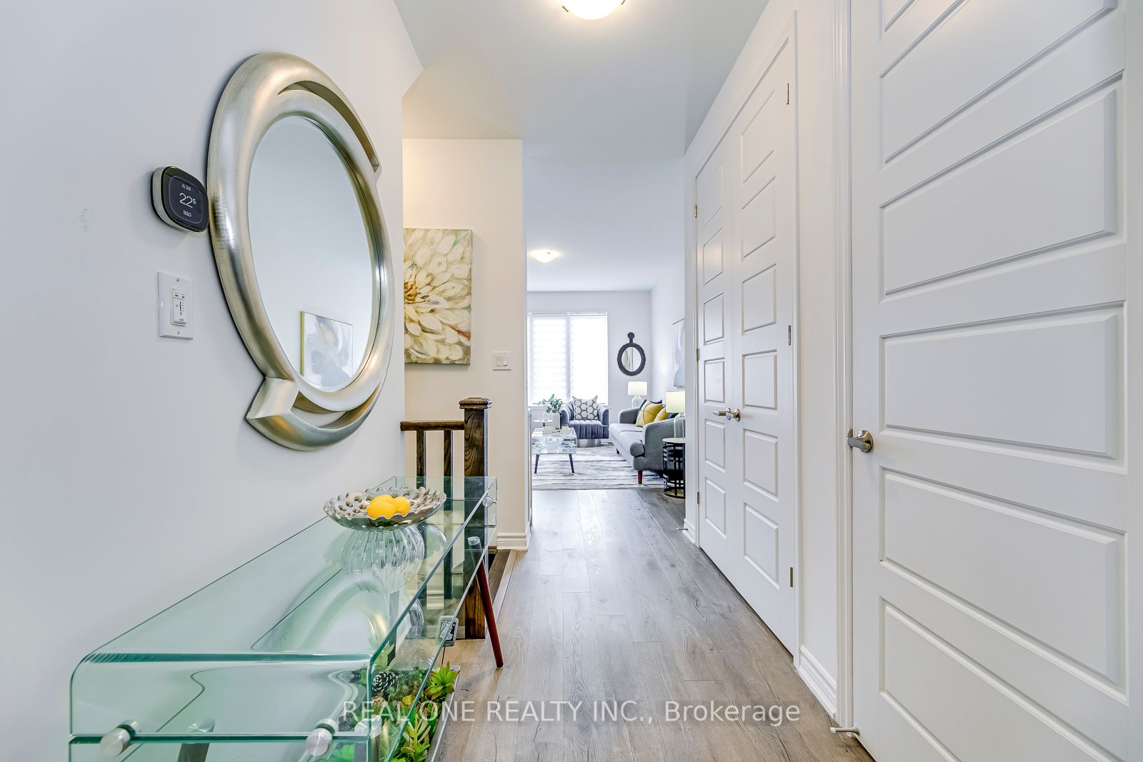 1772 Thames Circle